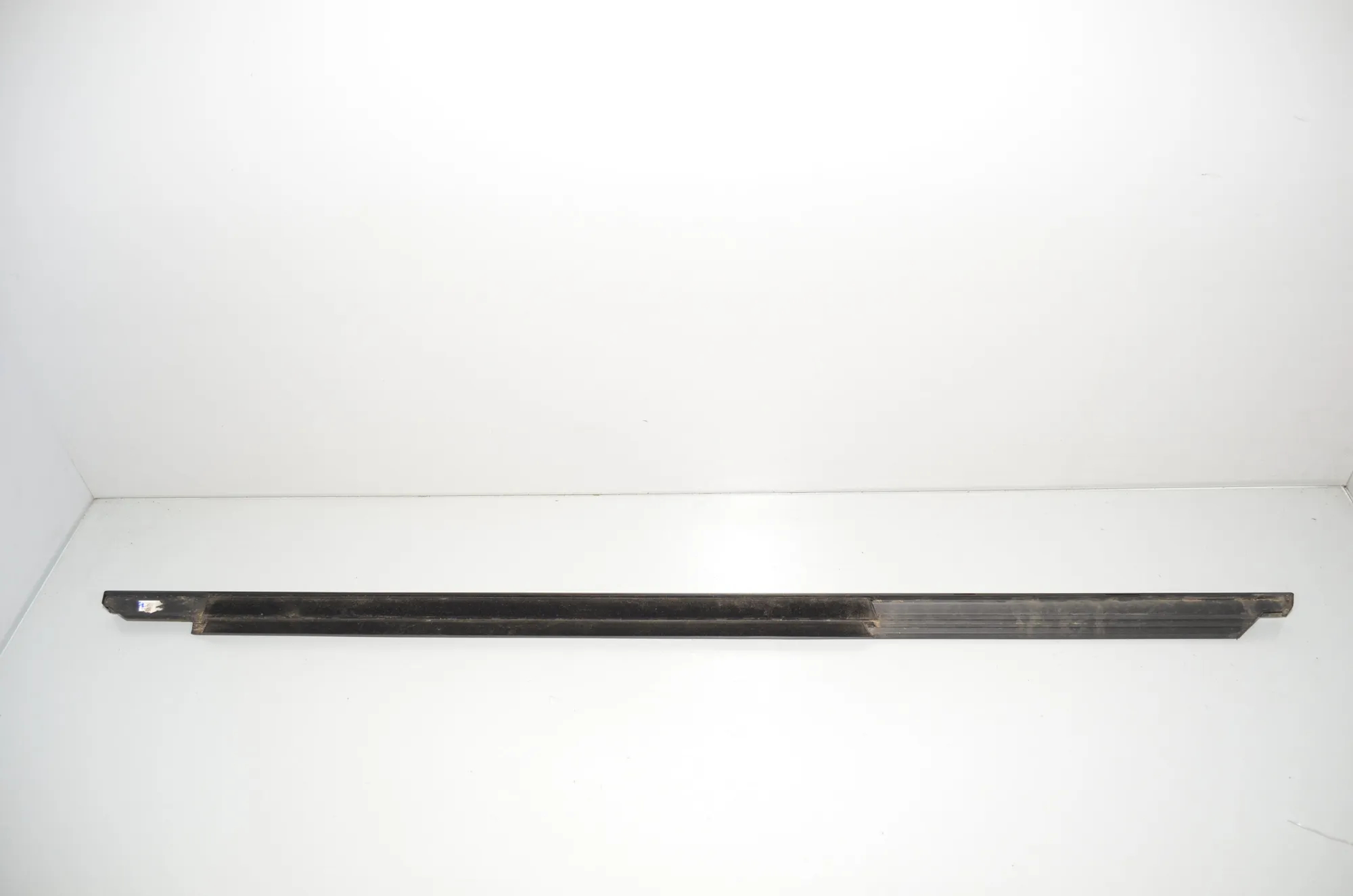 Rear Right Door Window Strip – OEM 7433986 · BMW 3 Touring (G21) (2019 - -) 330 e Plug-in-Hybrid 2020 – 3