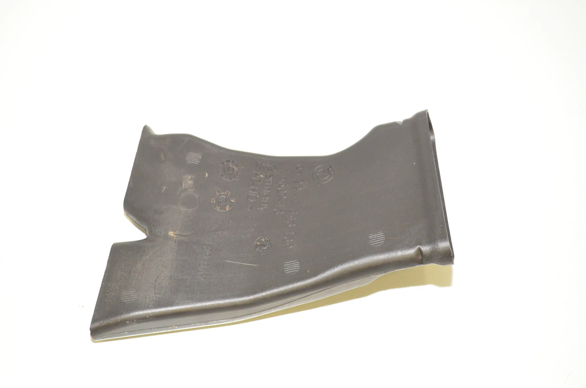Interior Air Duct Channel – OEM 7443139 · BMW 3 Touring (G21) (2019 - -) 330 e Plug-in-Hybrid 2020 – 2