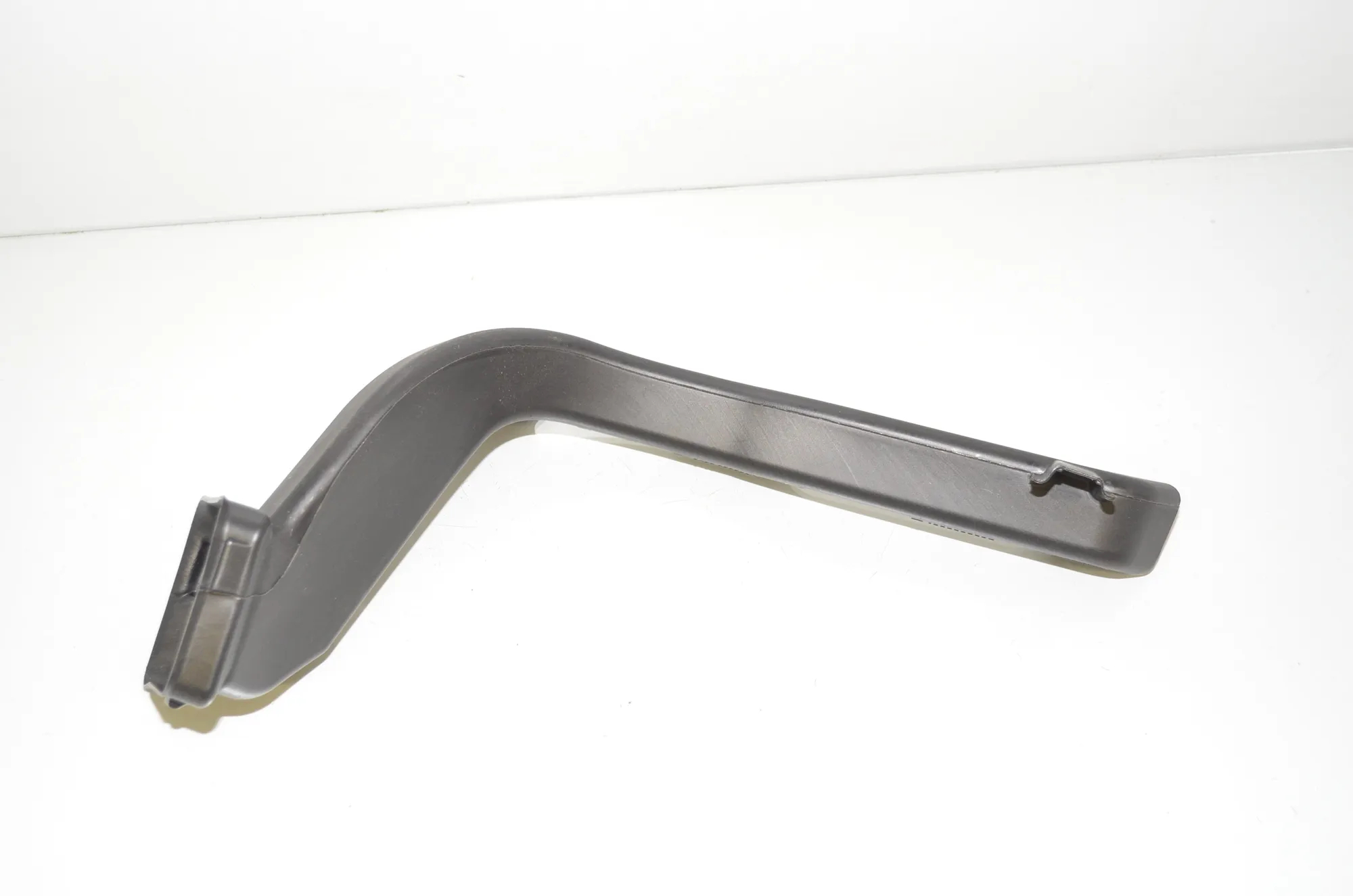 Interior Air Duct Channel – OEM 6805554 · BMW 3 Touring (G21) (2019 - -) 330 e Plug-in-Hybrid 2020 – 2