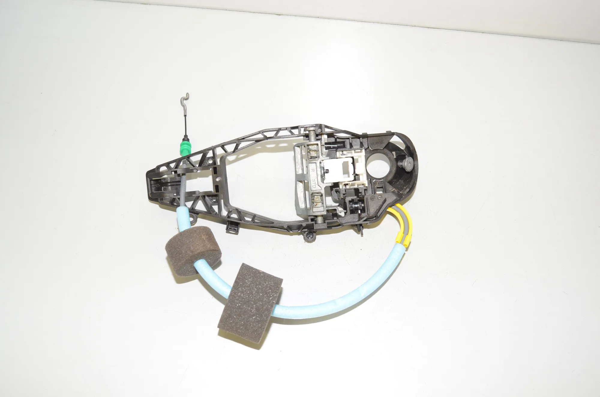 Front Right Door Interior Handle Frame – OEM 9881778 · BMW 3 Touring (G21) (2019 - -) 330 e Plug-in-Hybrid 2020 – 3