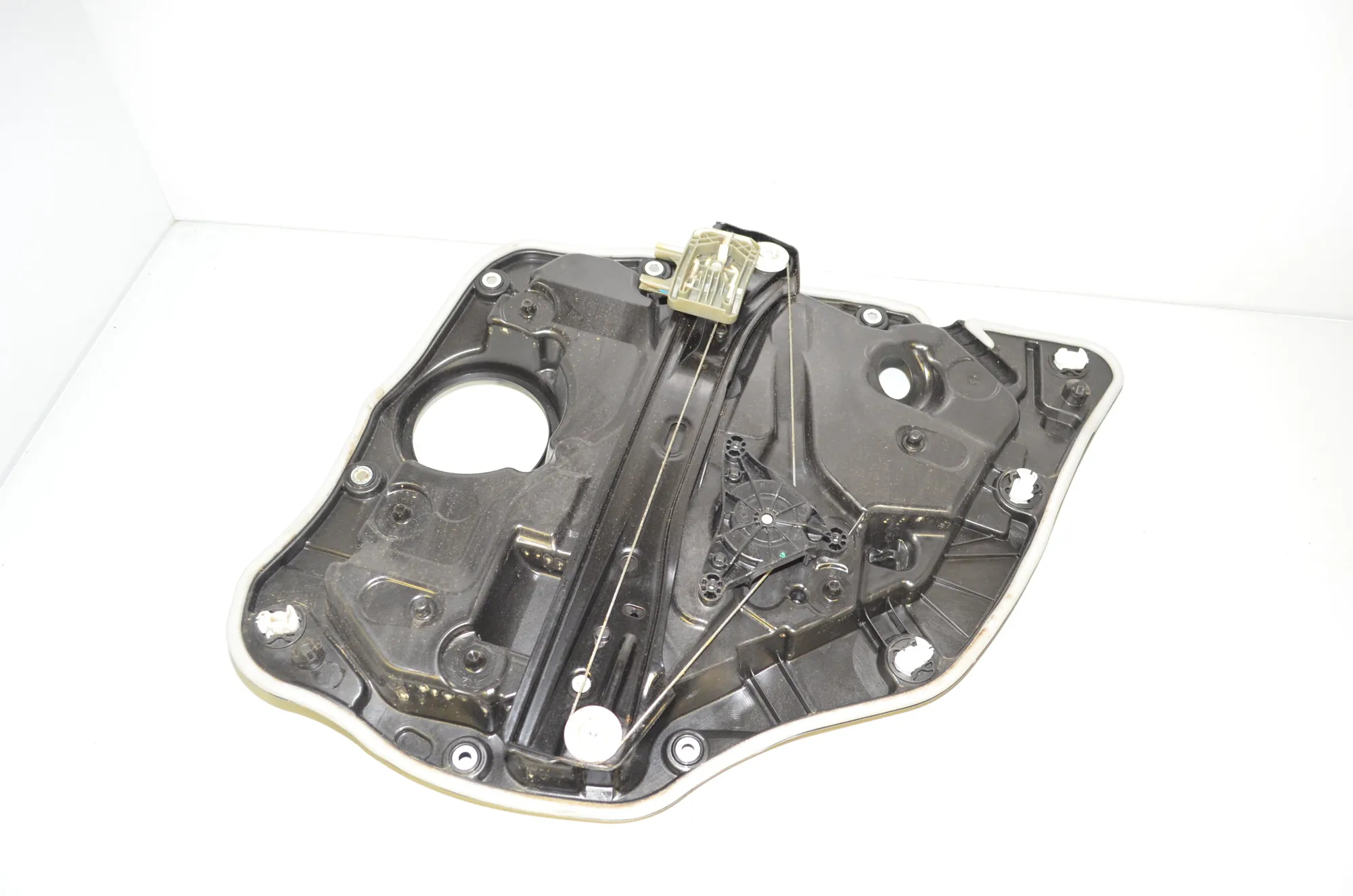 Rear Left Door Window Regulator – OEM 7432235 · BMW 3 Touring (G21) (2019 - -) 330 e Plug-in-Hybrid 2020 – 3