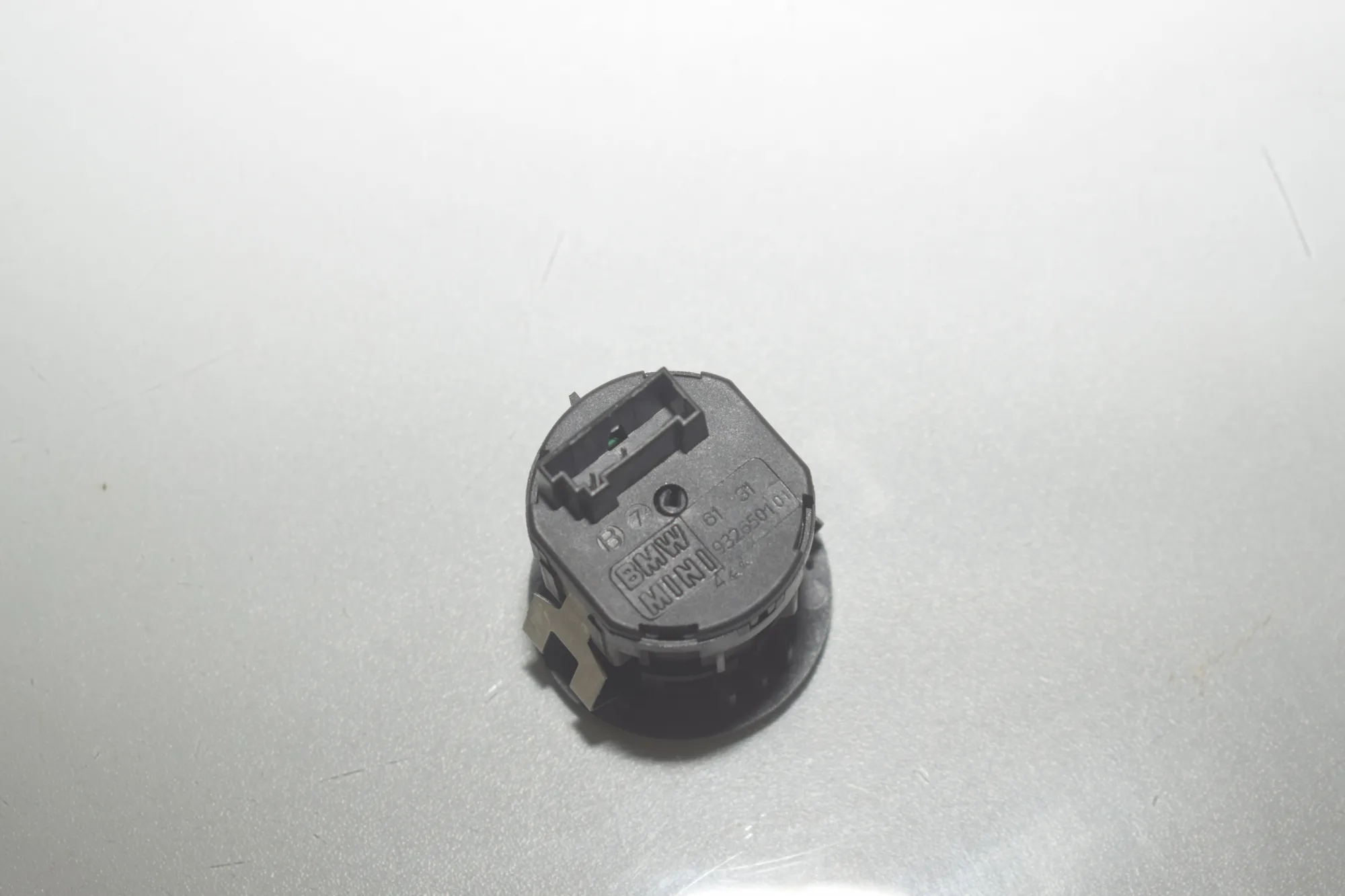 SRS Switch – OEM 9326501 · BMW 5 Gran Turismo (F07) 530 d 2014 – 5