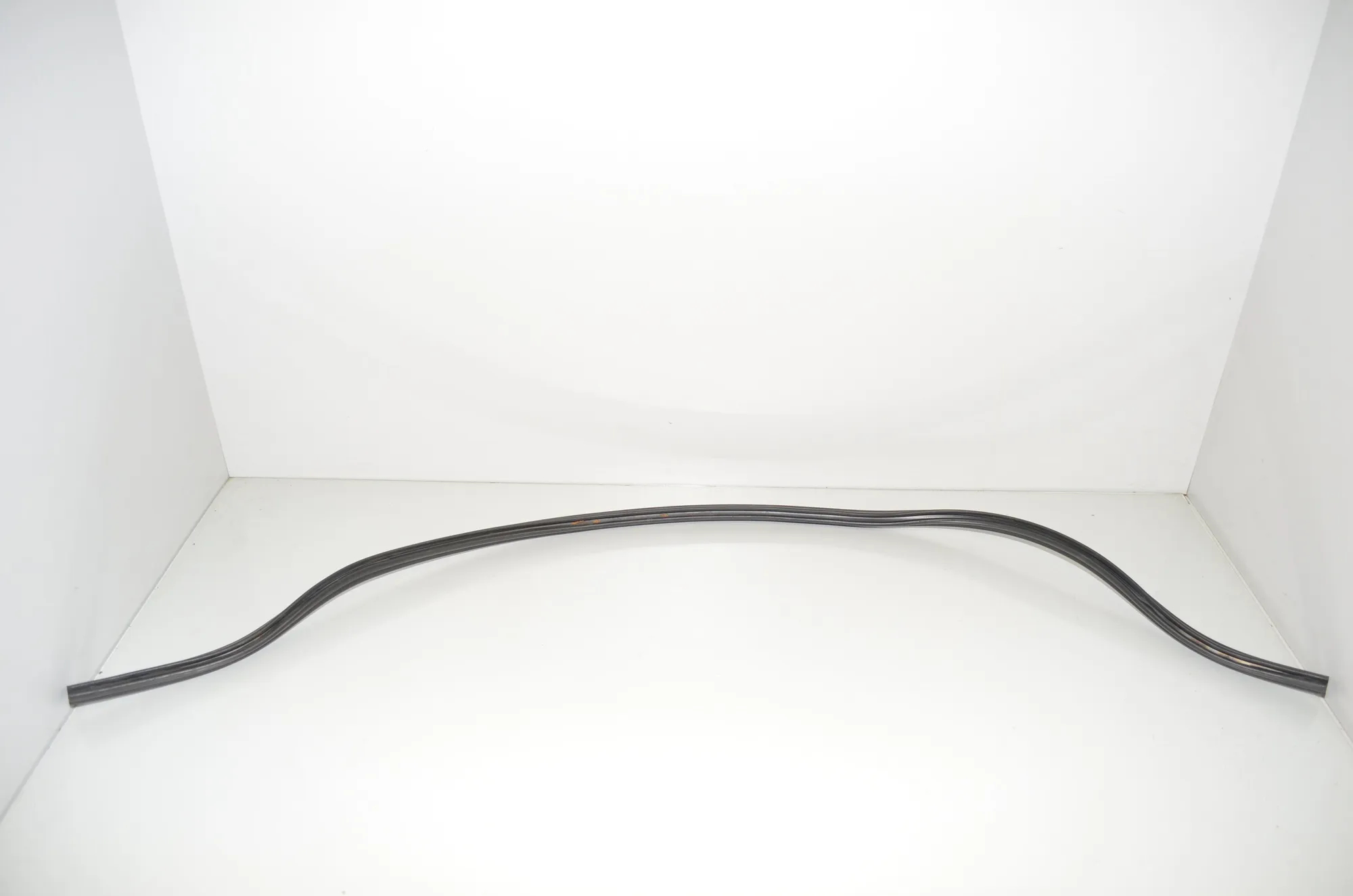 Engine Rubber Seal – OEM 7450916 · BMW 1 (F40) BMW 1 (F40) (F40) 118i 2022 – 4
