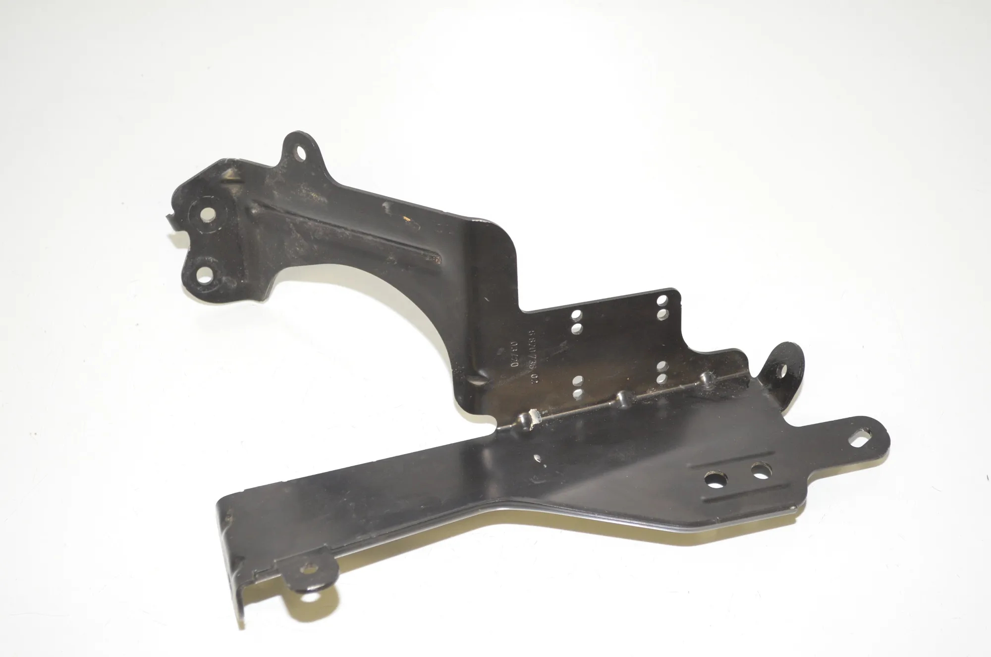 Bracket – OEM 6820736 · BMW 3 Touring (G21) (2019 - -) 330 e Plug-in-Hybrid 2020 – 4