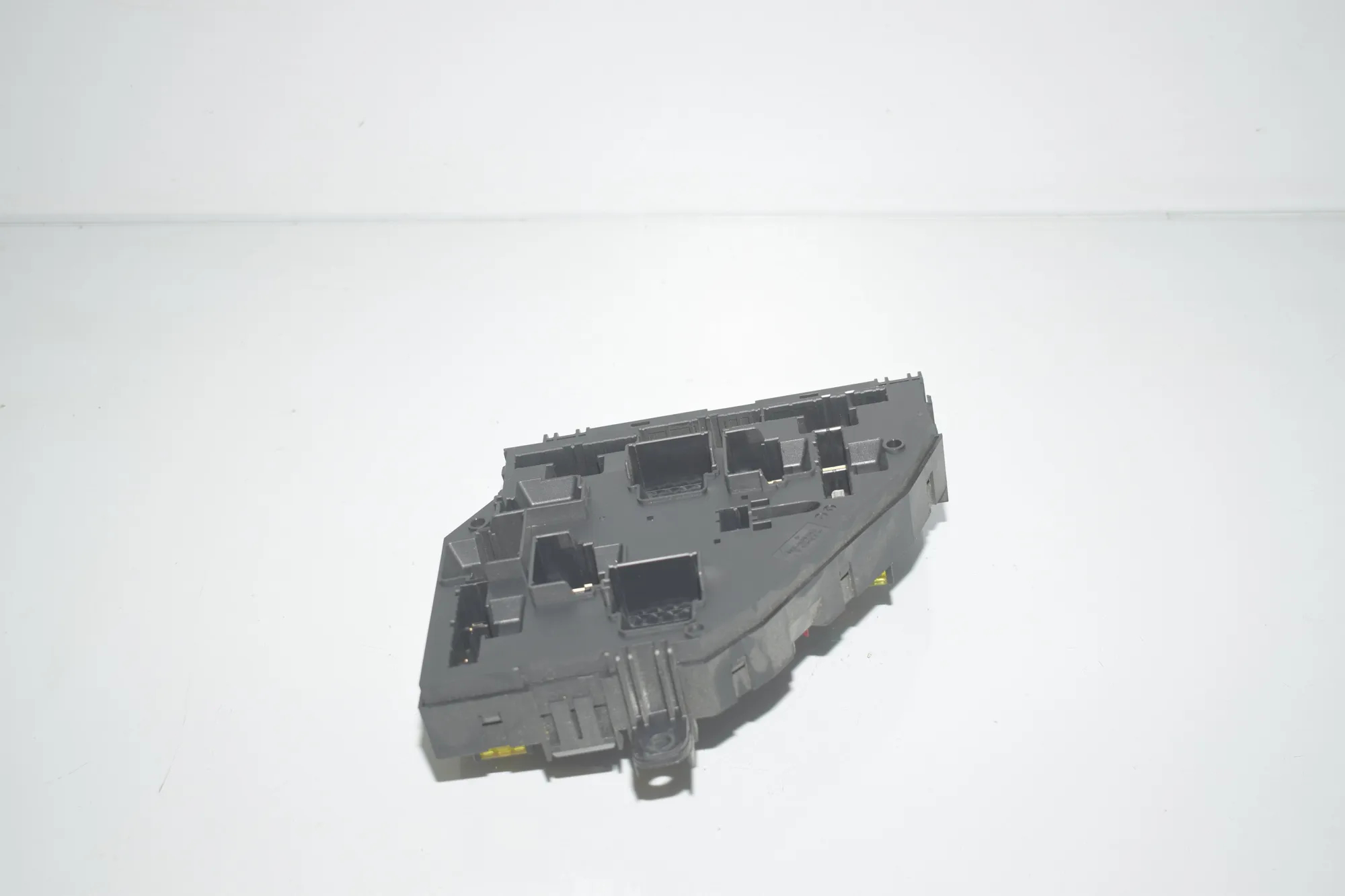 Fuse Box – OEM 9264924 · BMW 5 Gran Turismo (F07) 530 d 2014 – 3