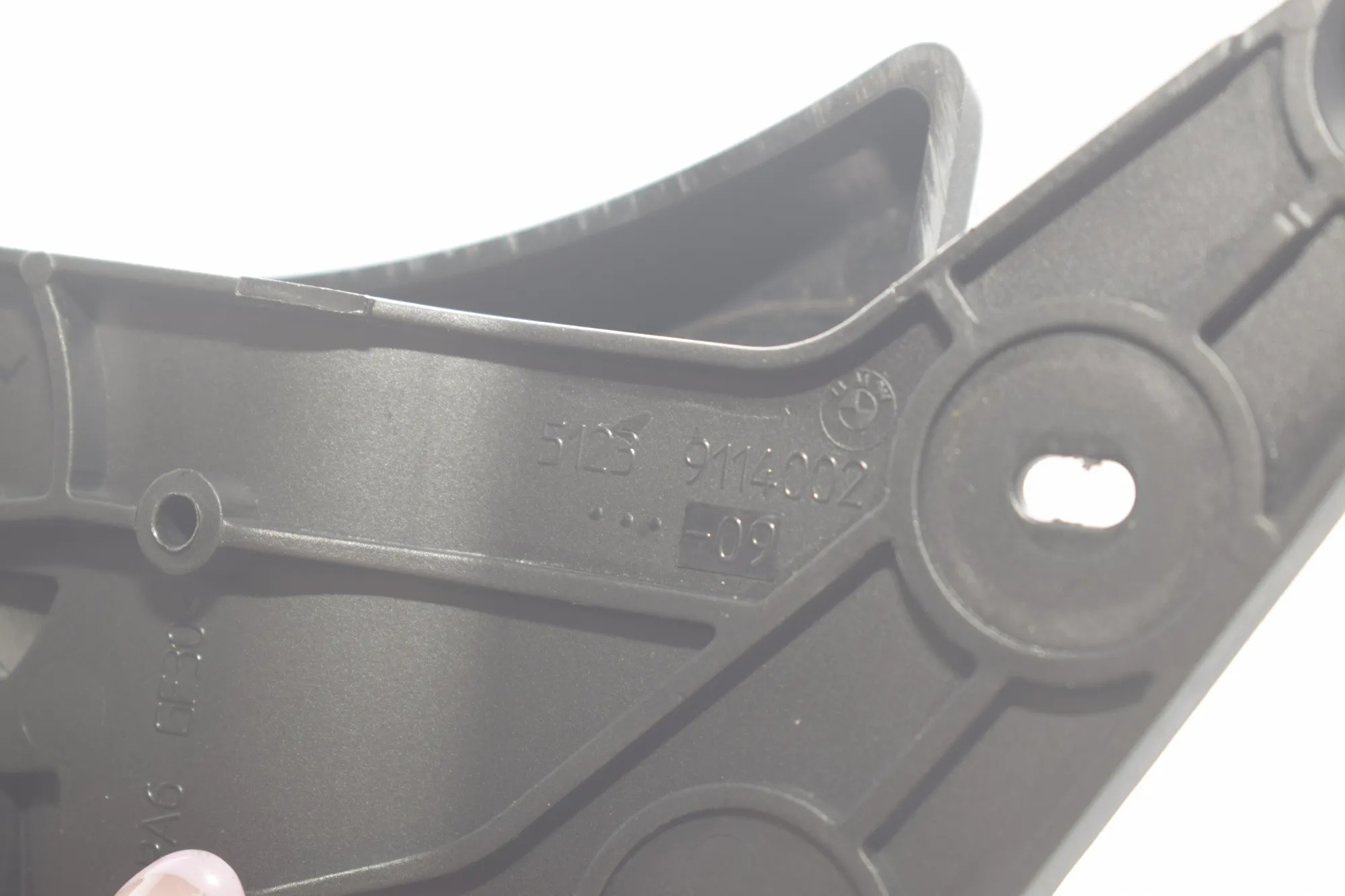 Bonnet Release Handle – OEM 9114002 · BMW 5 Gran Turismo (F07) 530 d 2014 – 5