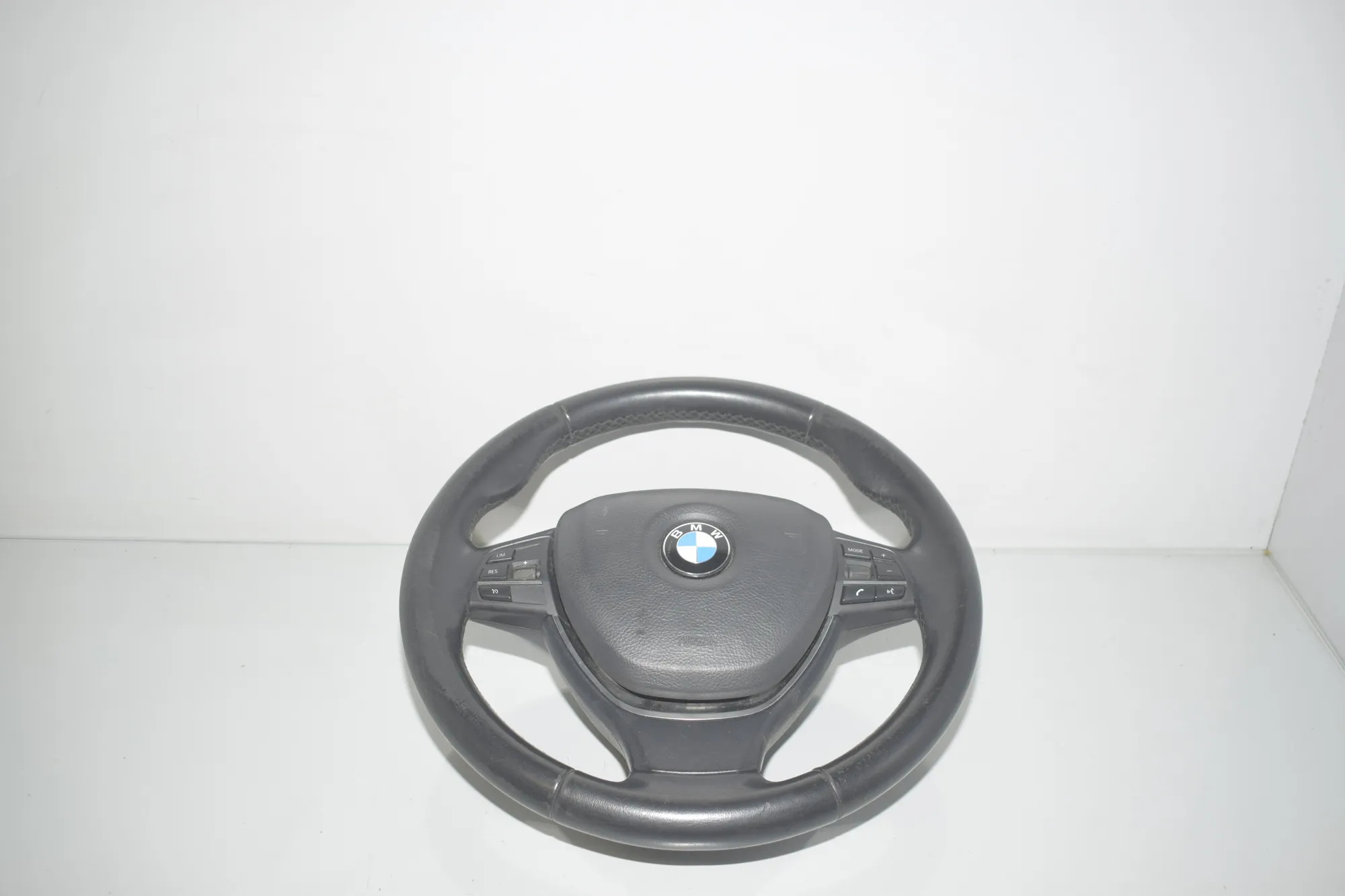 Steering Wheel – OEM 8647931 · BMW 5 Gran Turismo (F07) 530 d 2014