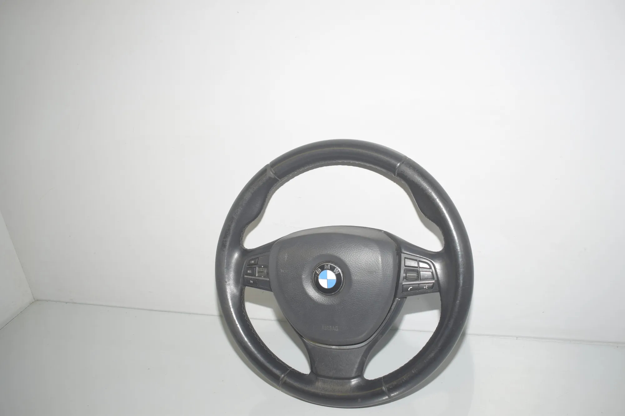 Steering Wheel – OEM 8647931 · BMW 5 Gran Turismo (F07) 530 d 2014 – 3