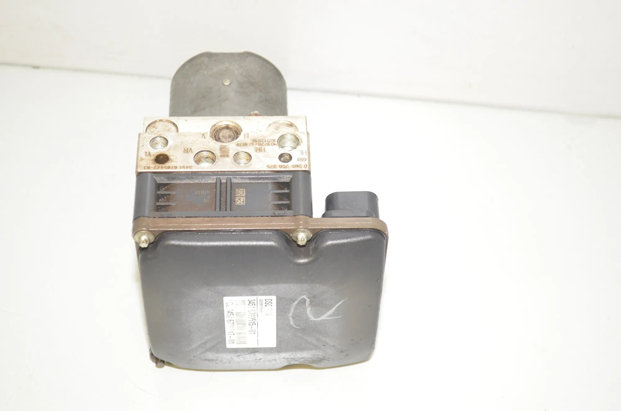 ABS Pump – OEM 6799515 · BMW 5 Touring (F11) 525 d 2010 – 4