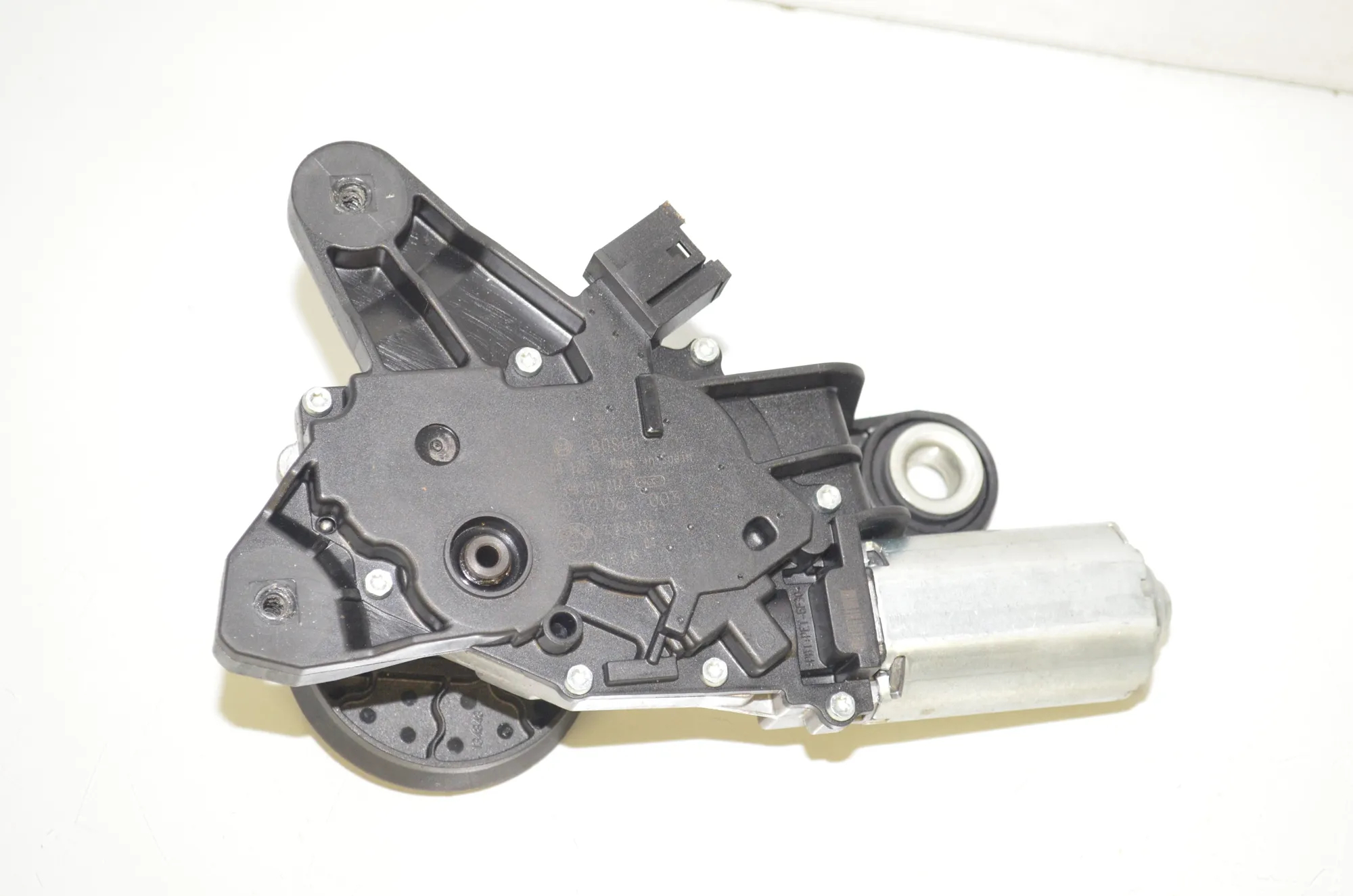 Tailgate Window Wiper Motor – OEM 7213233 · BMW 5 Touring (F11) 525 d 2010 – 2