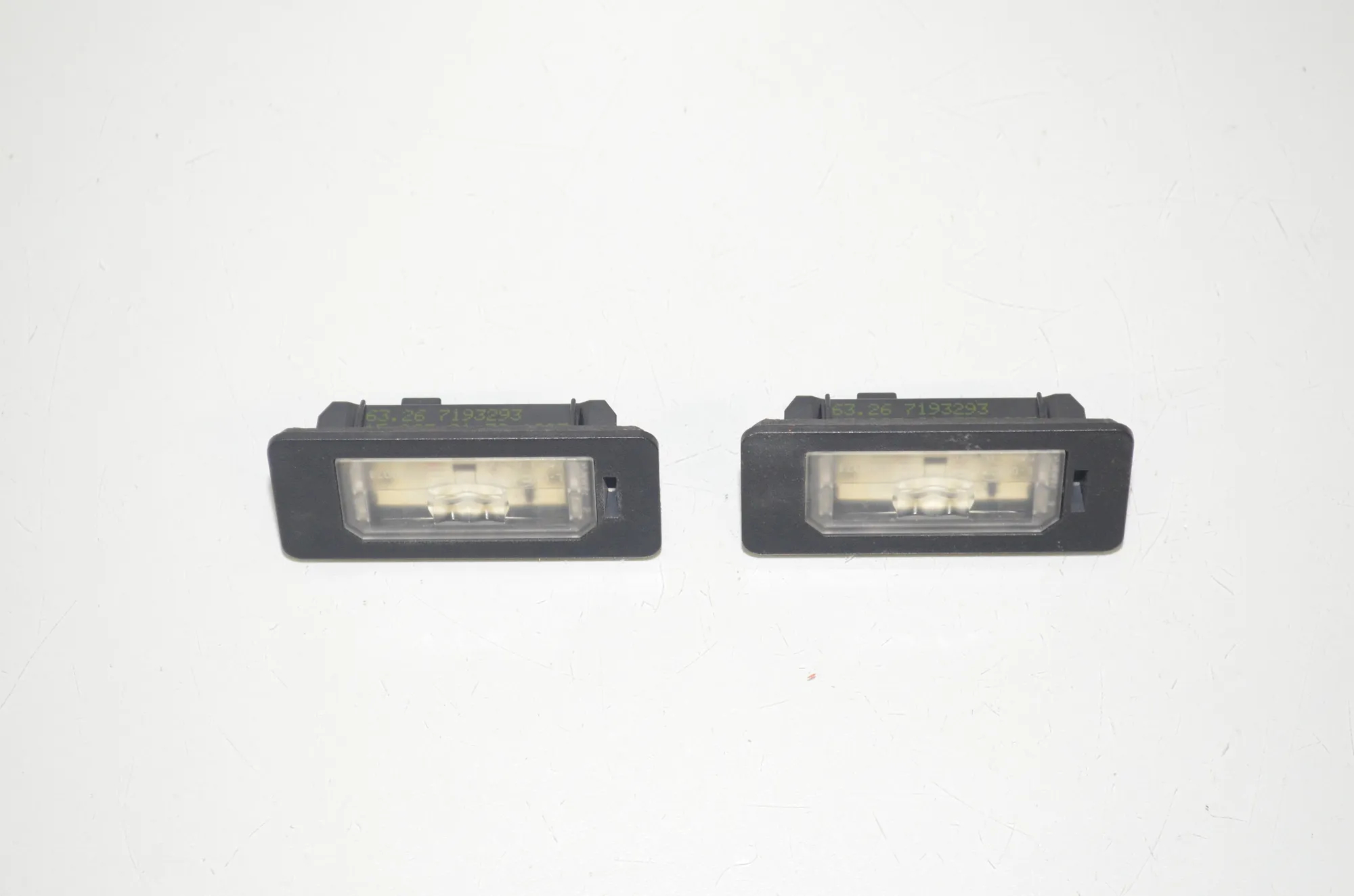 License Plate Lights – OEM 7193293 · BMW 2 Cabrio (F23) 220 d 2015