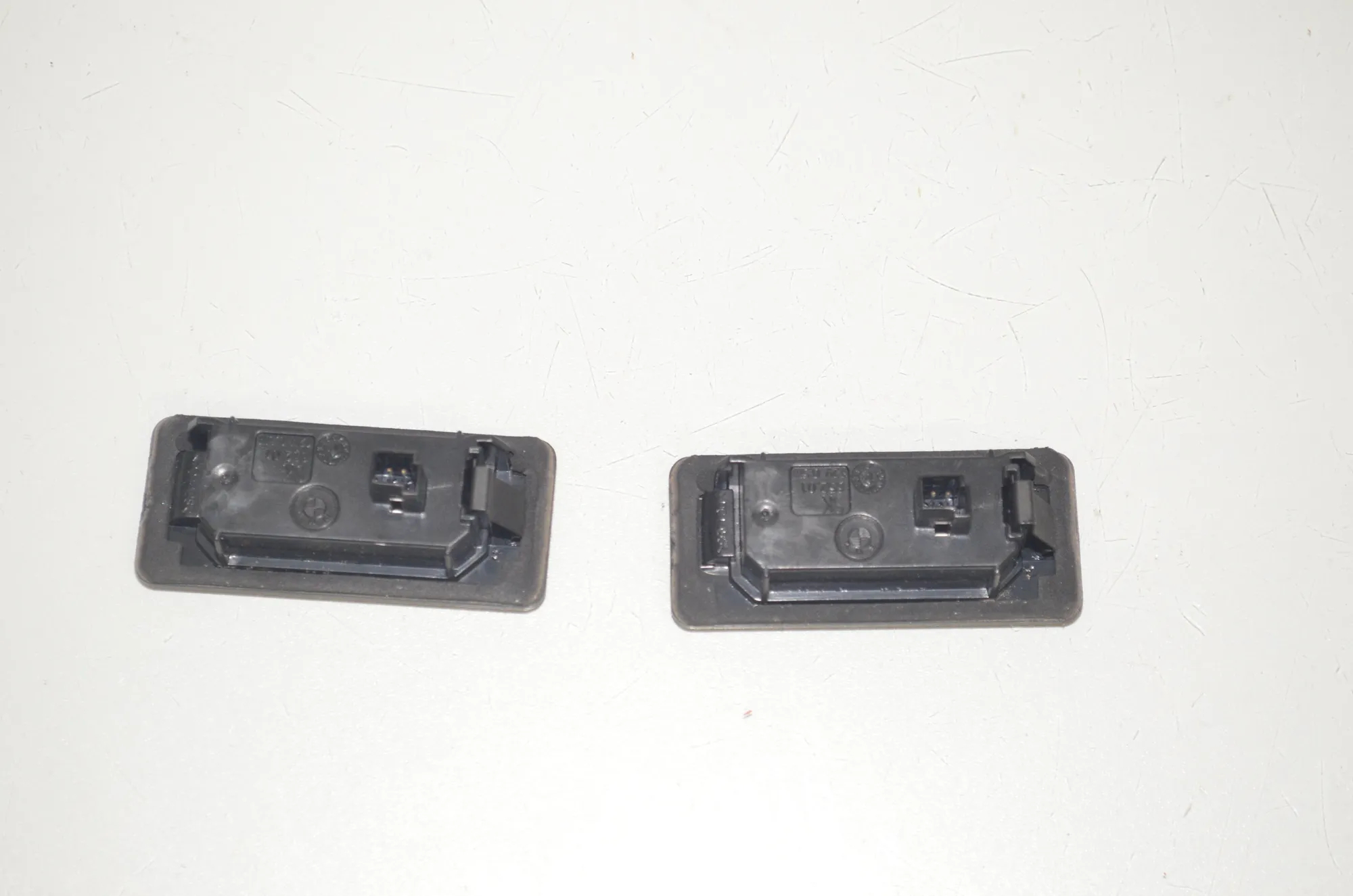 License Plate Lights – OEM 7193293 · BMW 2 Cabrio (F23) 220 d 2015 – 3