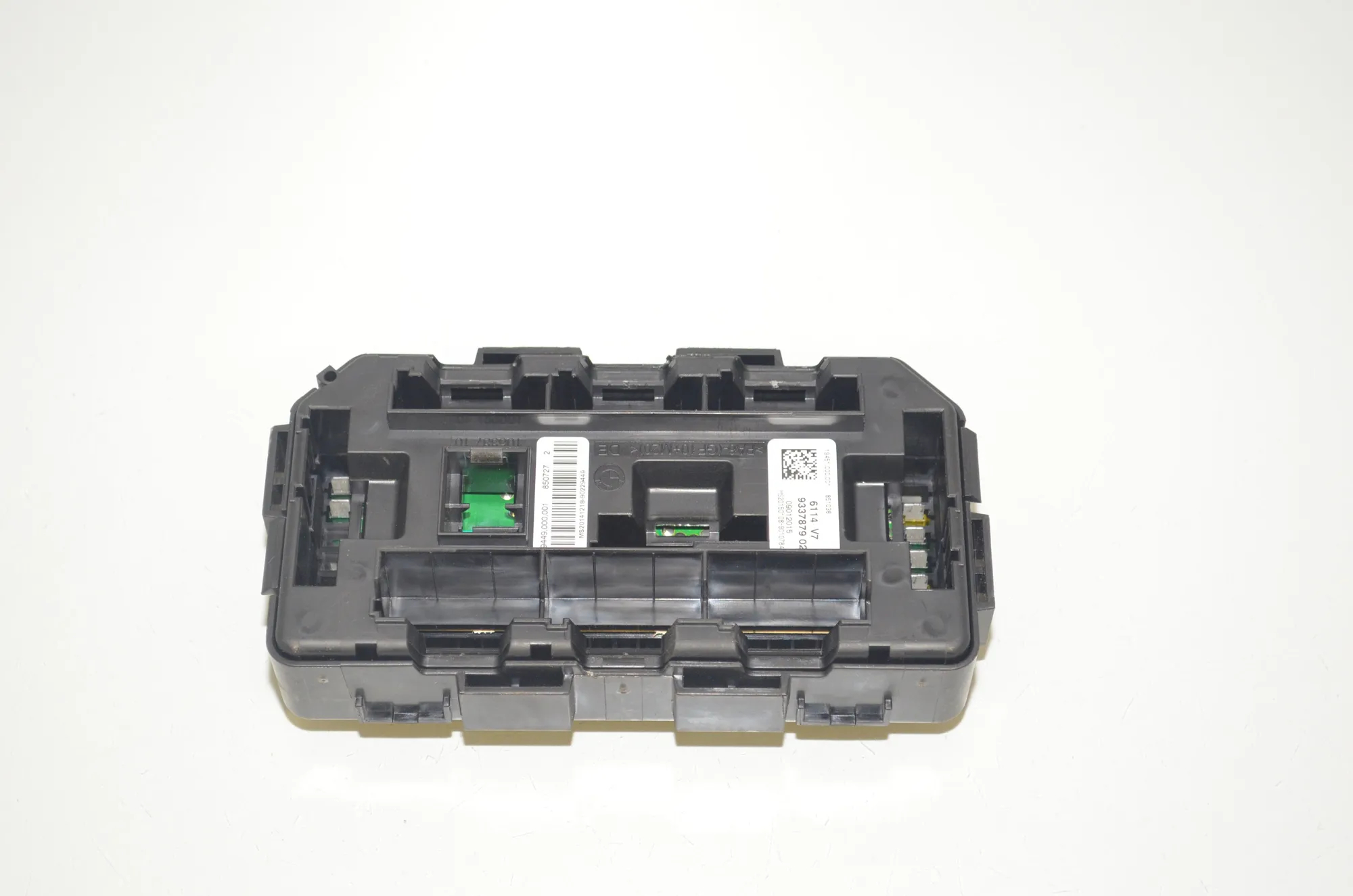 Fuse Box – OEM 9337879 · BMW 2 Cabrio (F23) 220 d 2015