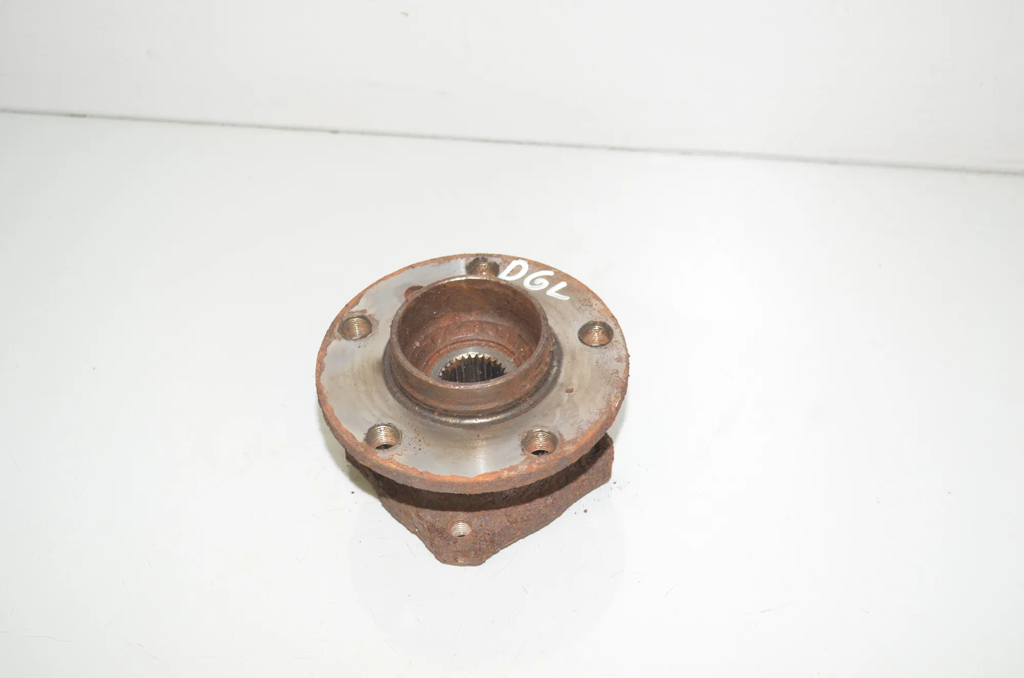 Rear Right Wheel Bearing – OEM 6867815 · BMW X3 (F25) sDrive 20 i 2014 – 2