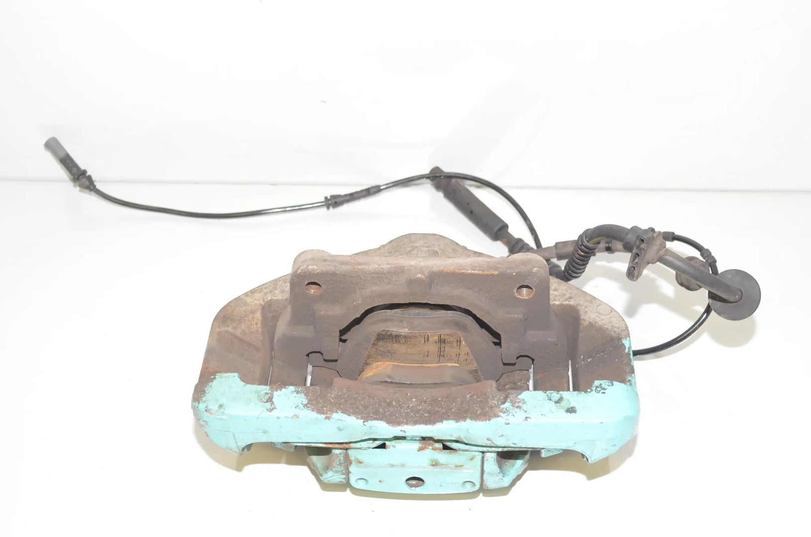 Front Left Brake Caliper – OEM 6792689 · BMW 5 Touring (F11) 525 d 2010 – 3