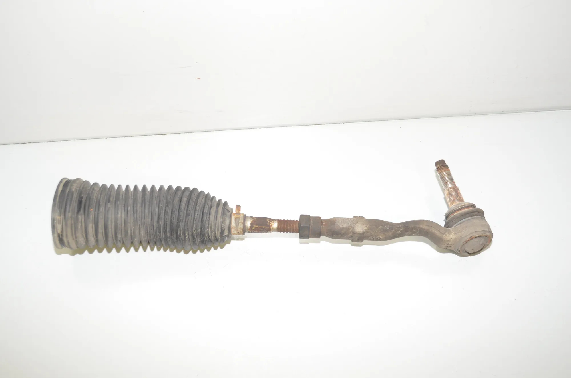 Right Side Steering Tie Rod – OEM 6784719 · BMW 5 Touring (F11) 530 d xDrive 2013 – 4