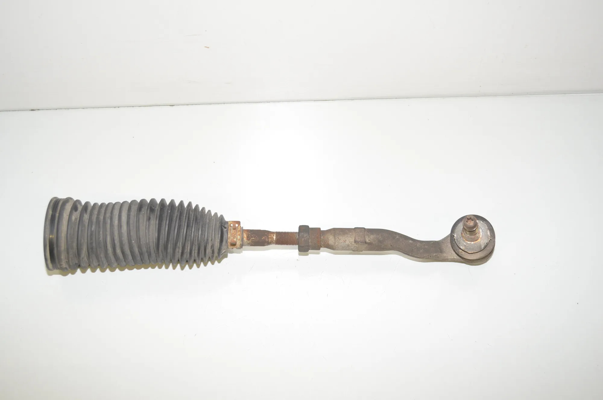 Right Side Steering Tie Rod – OEM 6784719 · BMW 5 Touring (F11) 530 d xDrive 2013 – 3