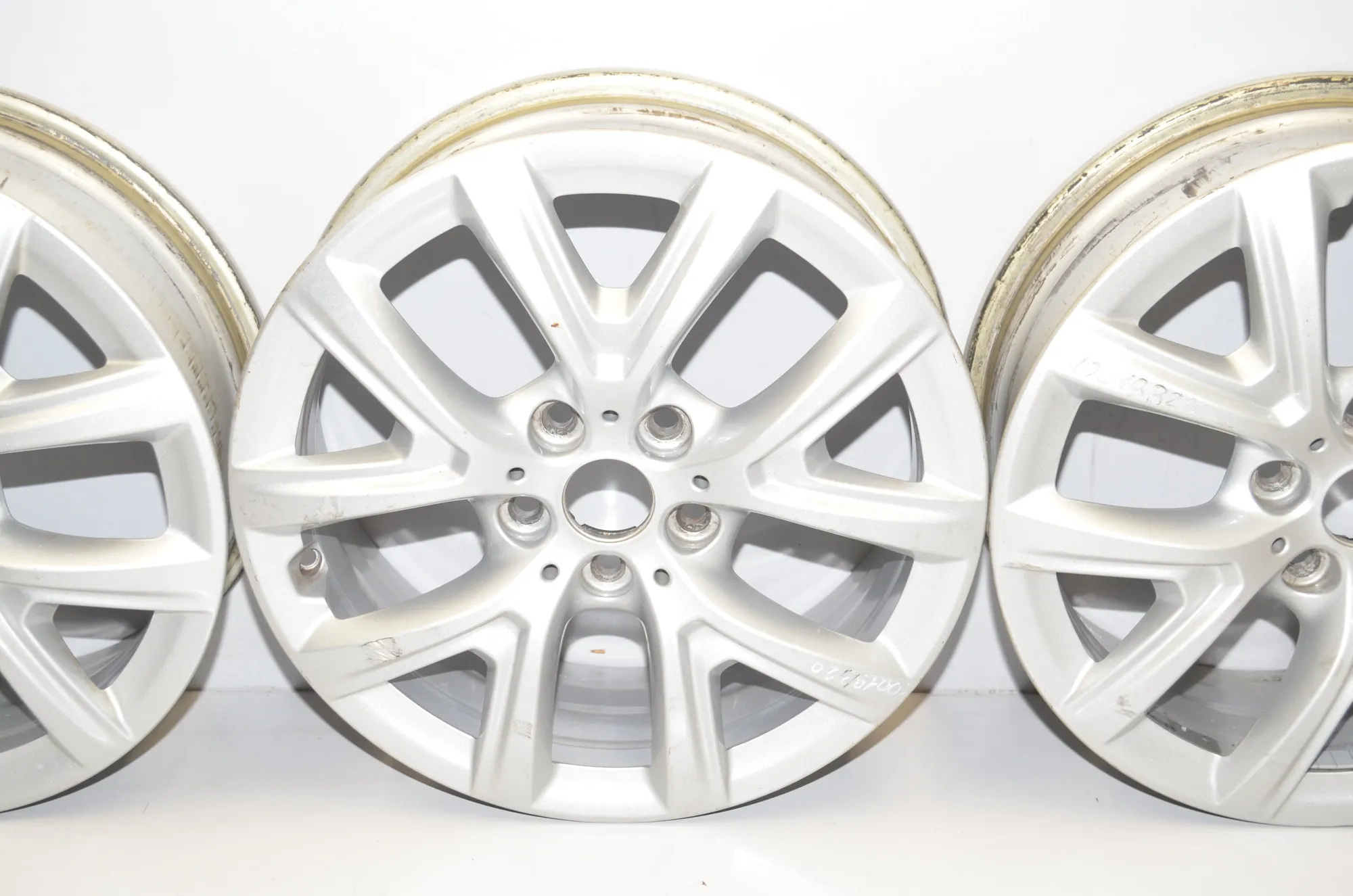 Alloy Wheel Set – OEM 6884815 · BMW 2 Gran Tourer (F46) 220 d xDrive 2020 – 4