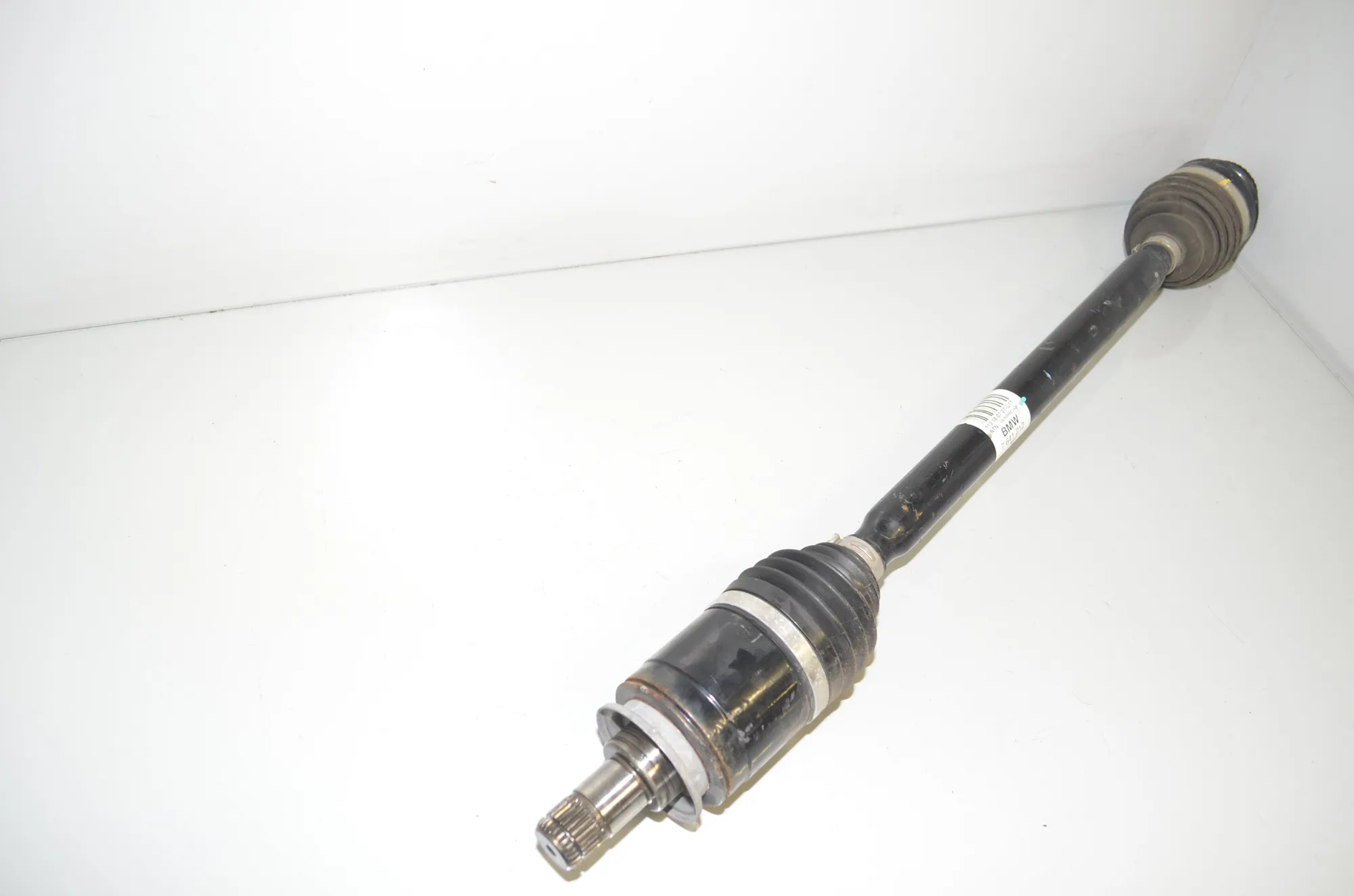 Rear Right Driveshaft – OEM 7641212 · BMW i3 (I01) Hybrid 2018 – 2