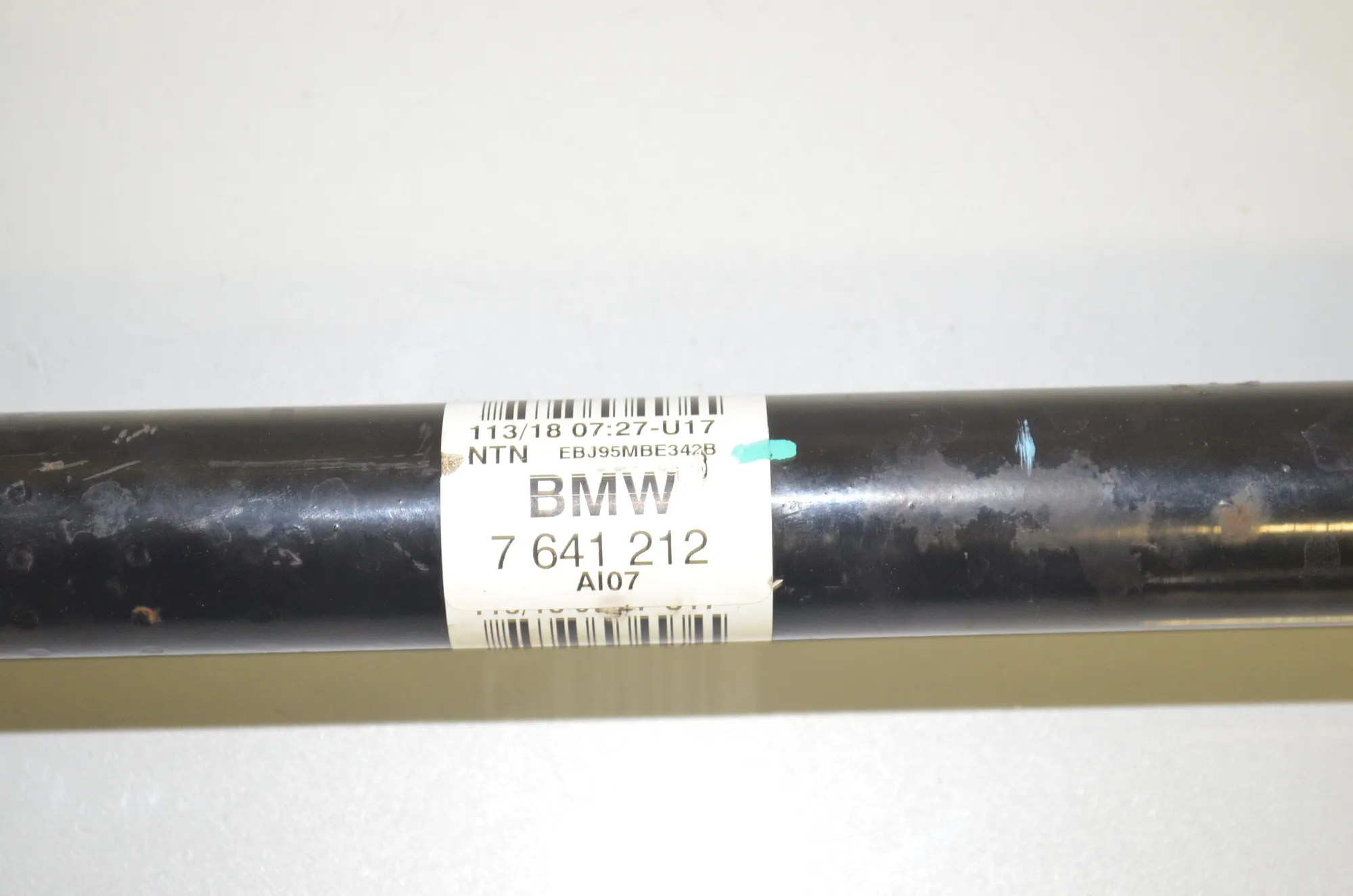 Rear Right Driveshaft – OEM 7641212 · BMW i3 (I01) Hybrid 2018 – 4