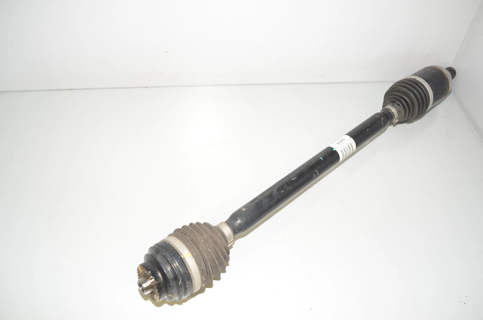 Rear Right Driveshaft – OEM 7641212 · BMW i3 (I01) Hybrid 2018 – 3