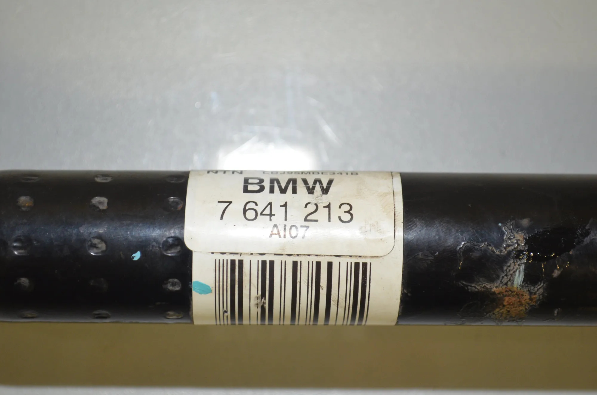 Rear Left Driveshaft – OEM 7641213 · BMW i3 (I01) Hybrid 2018 – 4