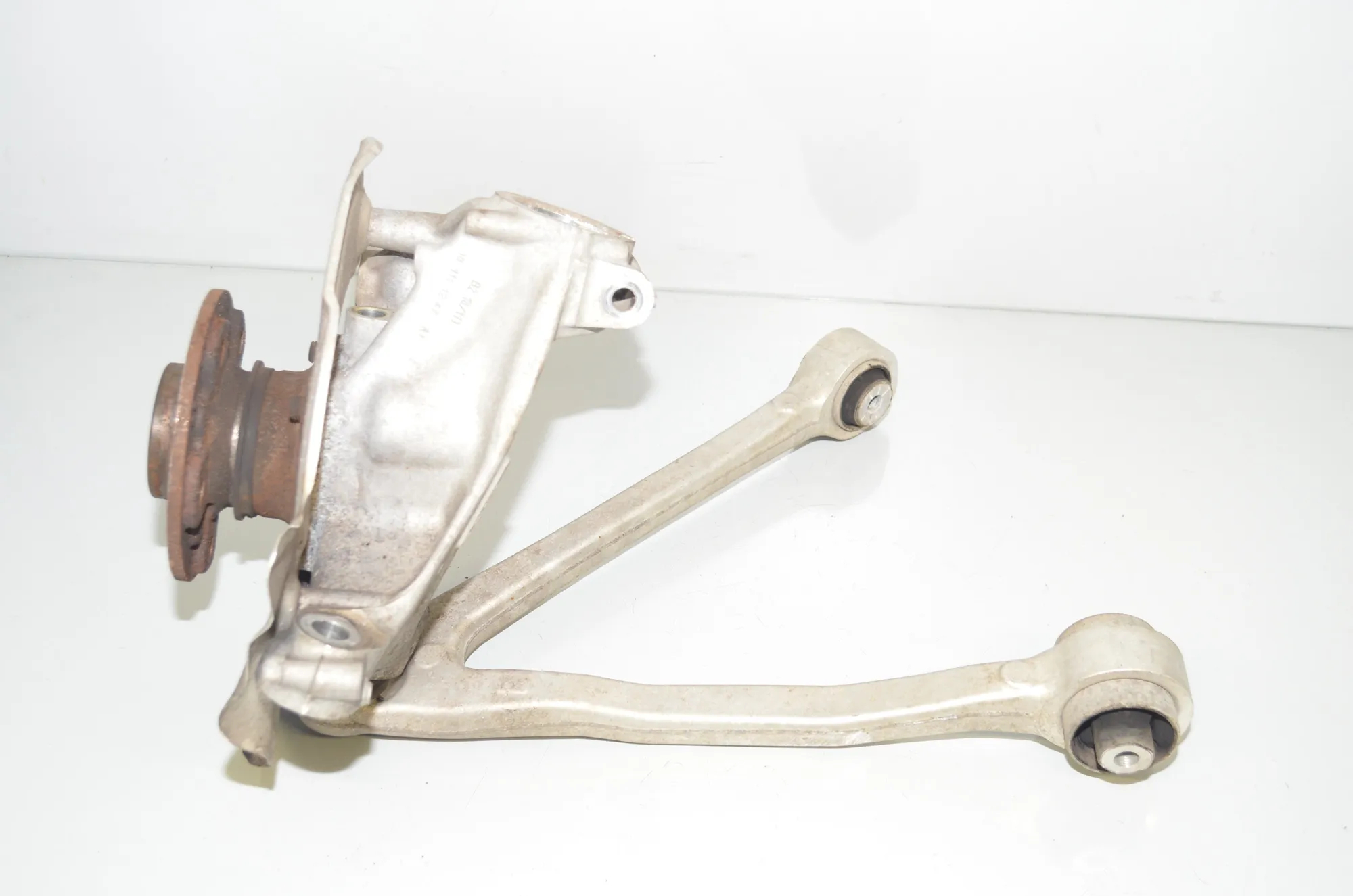 Front Right Wheel Hub – OEM 6852160 · BMW i3 (I01) Hybrid 2018 – 2