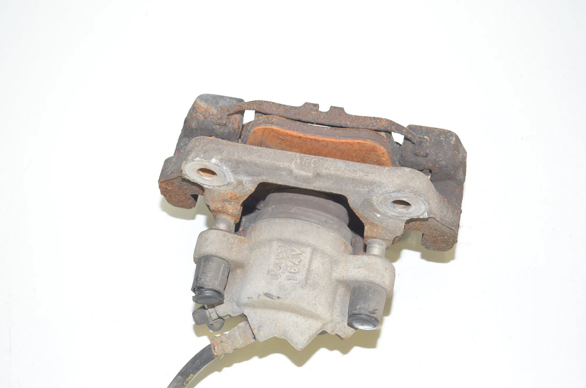 Front Left Brake Caliper – OEM 6850649 · BMW 4 Cabrio (F33, F83) 420 i 2017 – 4