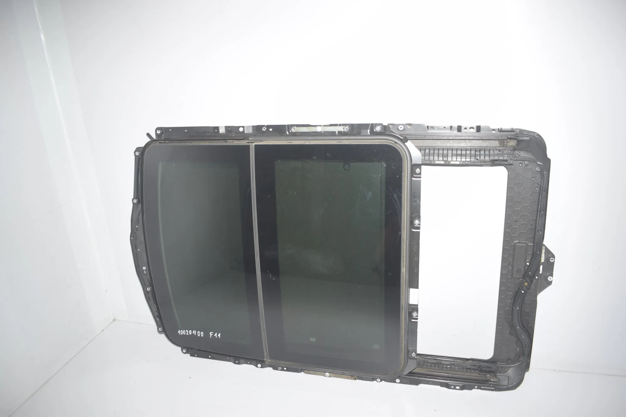 Sunroof – OEM 9127381 · BMW 5 Touring (F11) 530 d xDrive 2013 – 7