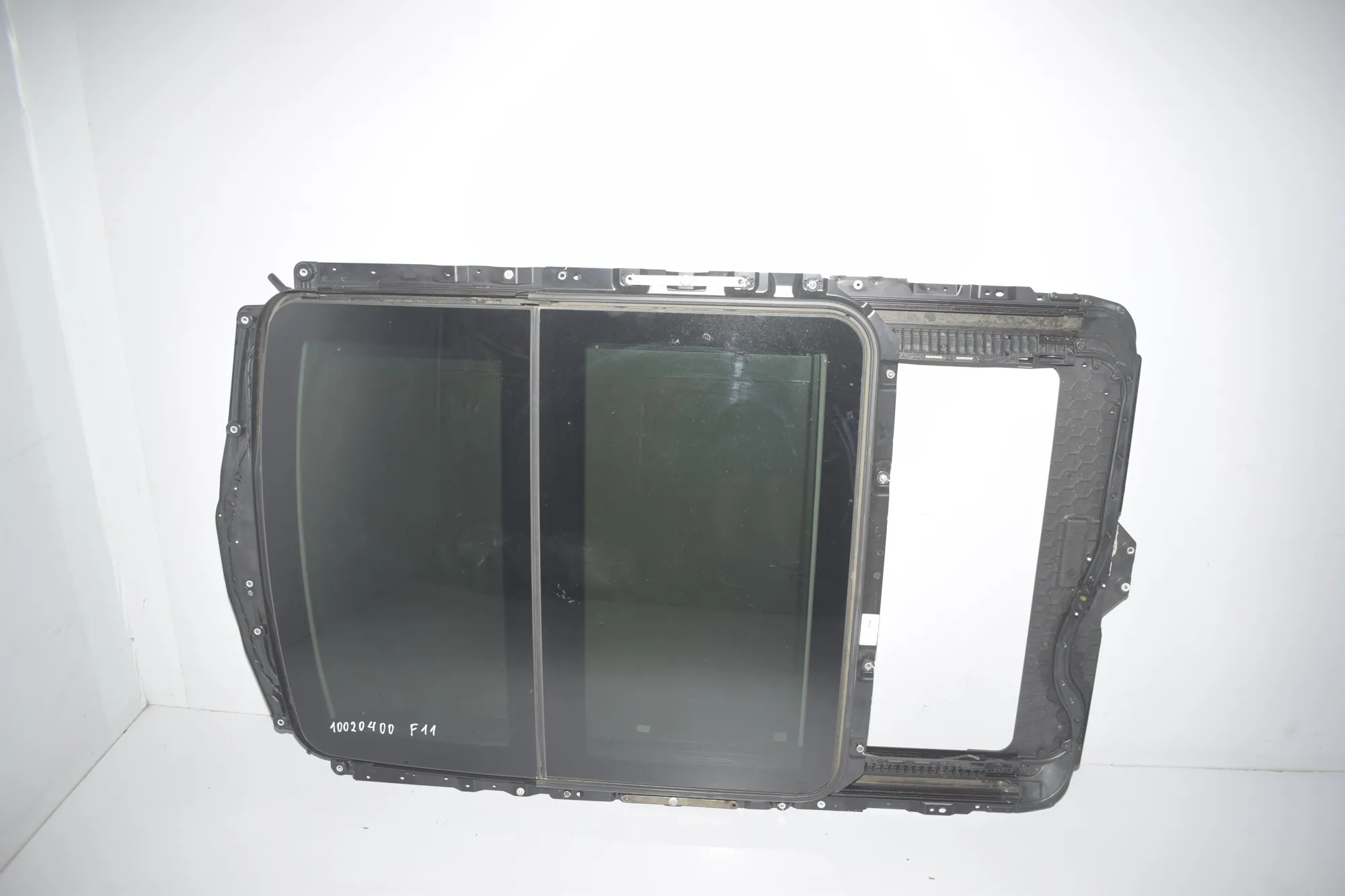 Sunroof – OEM 9127381 · BMW 5 Touring (F11) 530 d xDrive 2013 – 5