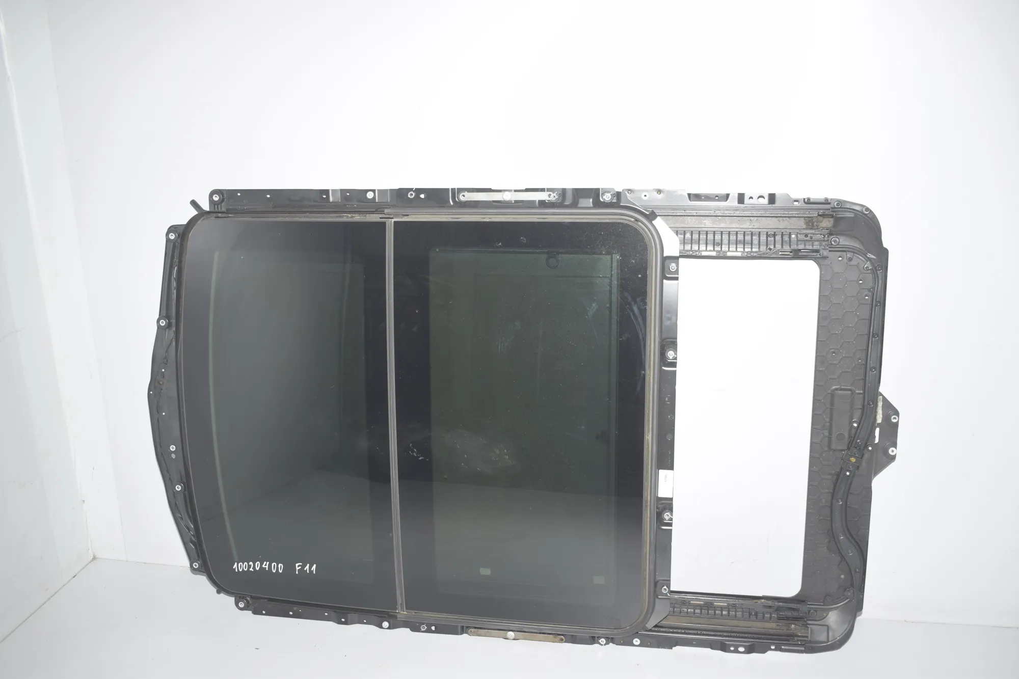 Sunroof – OEM 9127381 · BMW 5 Touring (F11) 530 d xDrive 2013 – 4
