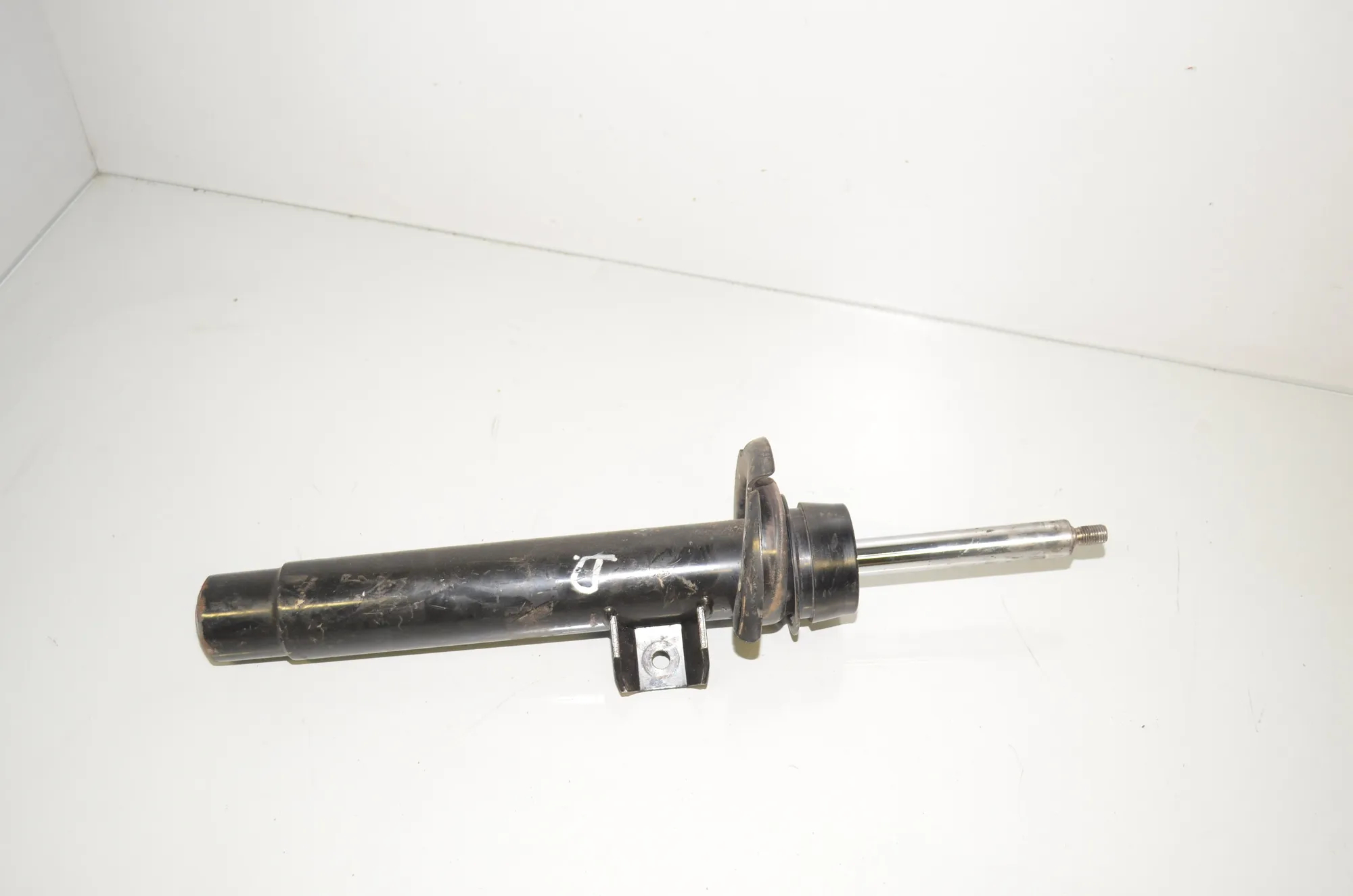 Front Right Shock Absorber – OEM 6868522 · BMW 2 Cabrio (F23) 220 d 2015 – 2