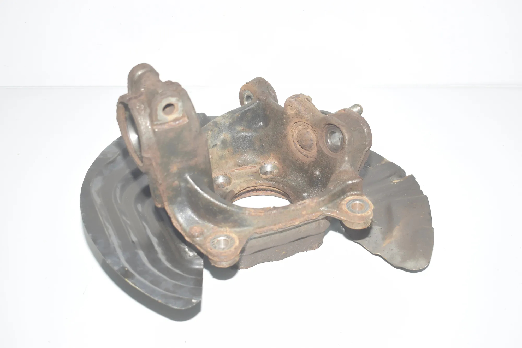 Front Left Wheel Hub – OEM 6855953 · BMW X3 (F25) sDrive 20 i 2014
