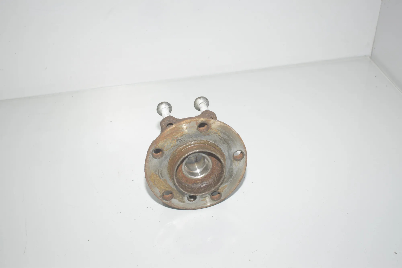 Front Left Wheel Bearing – OEM 6870725 · BMW X3 (F25) sDrive 20 i 2014 – 2