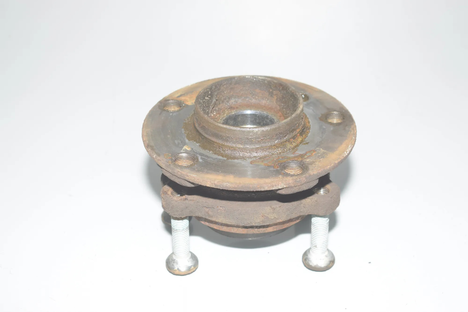 Front Right Wheel Bearing – OEM 6870725 · BMW X3 (F25) sDrive 20 i 2014 – 2