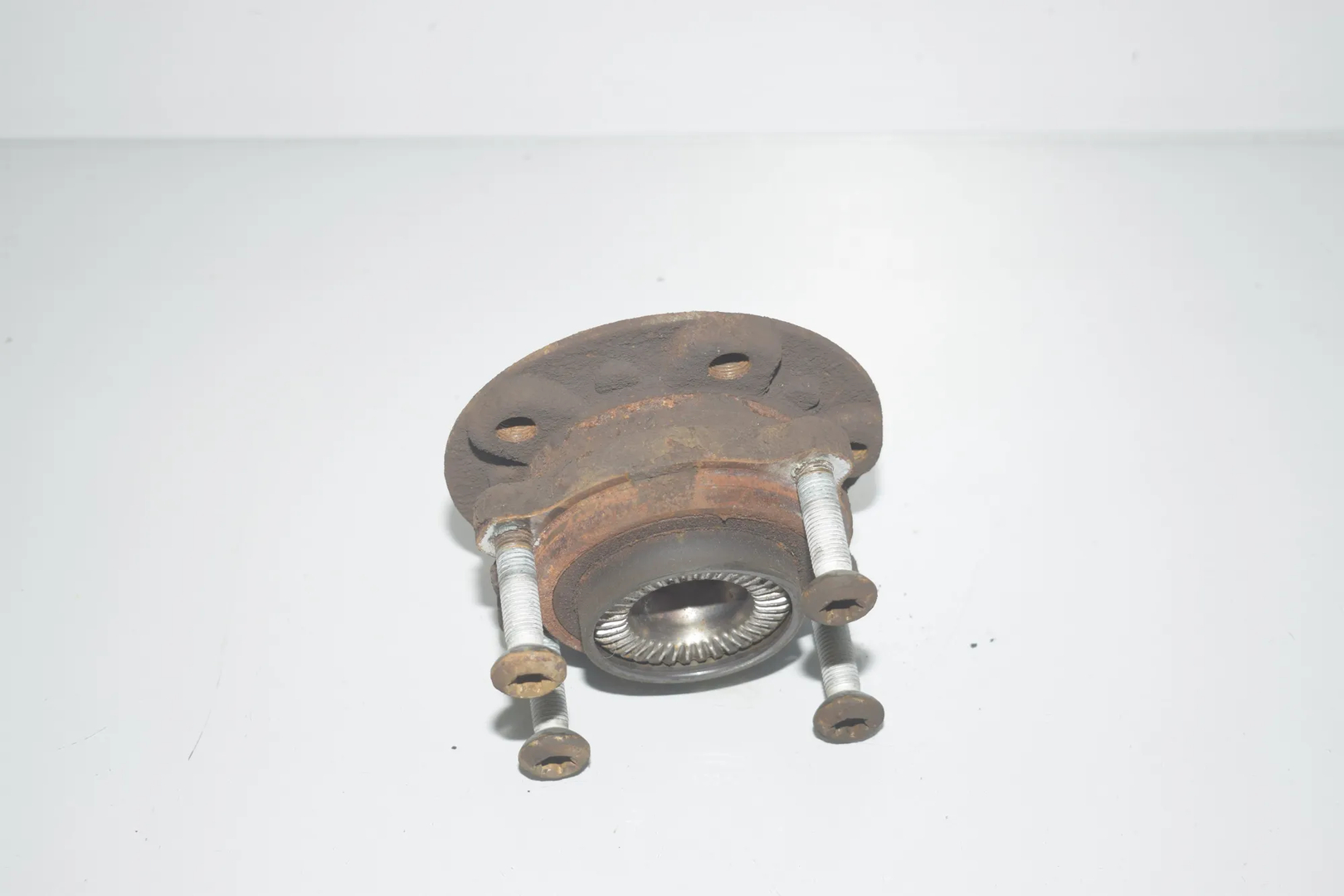 Front Right Wheel Bearing – OEM 6870725 · BMW X3 (F25) sDrive 20 i 2014 – 3