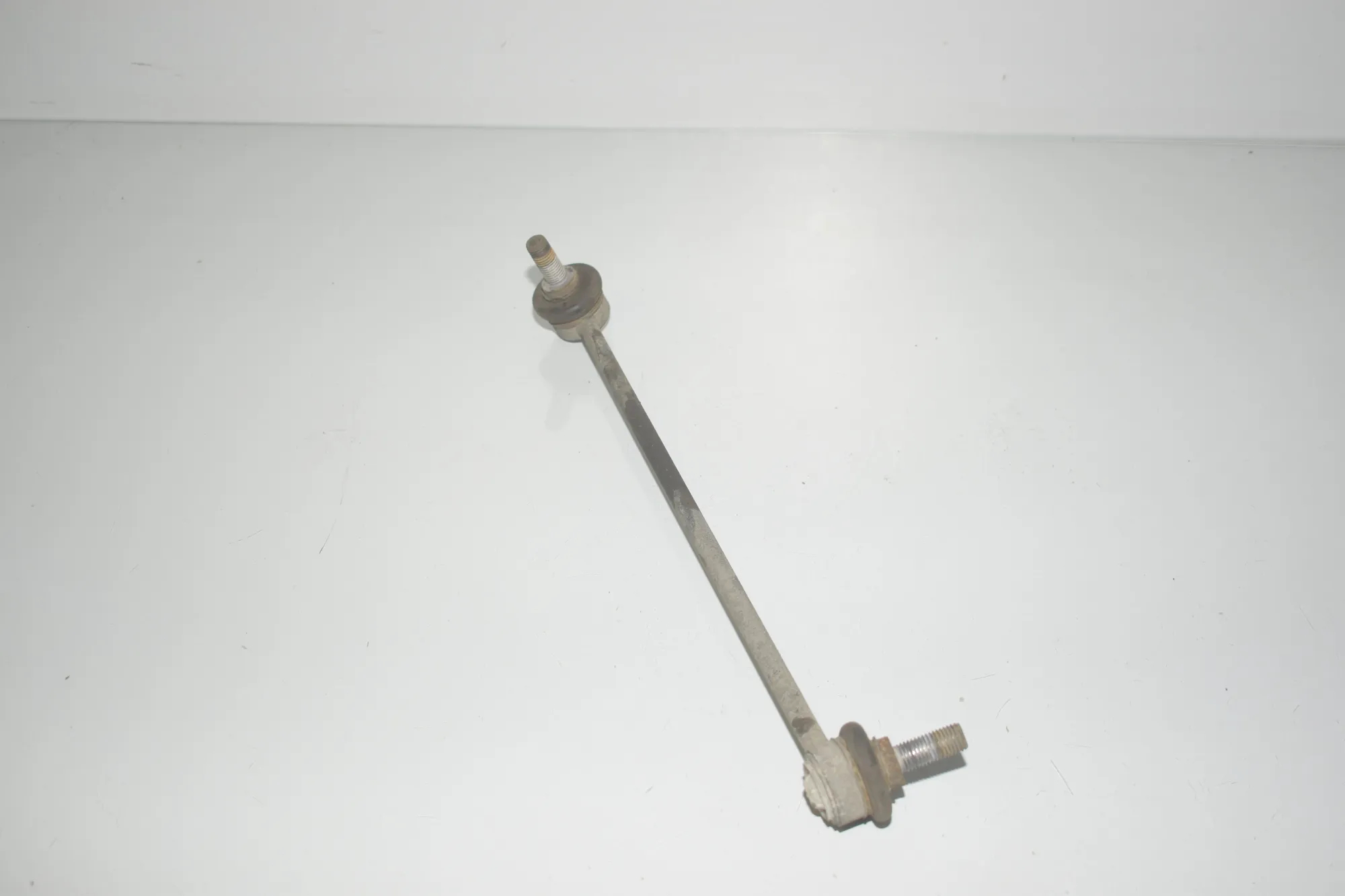 Front Left Stabilizer Link – OEM 6787163 · BMW X3 (F25) sDrive 20 i 2014 – 2