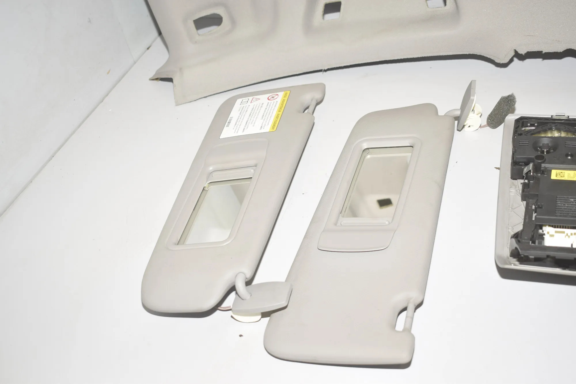 Interior Side Pillars Trim Kit – OEM 89608831 · BMW 5 Touring (F11) 530 d xDrive 2013 – 7