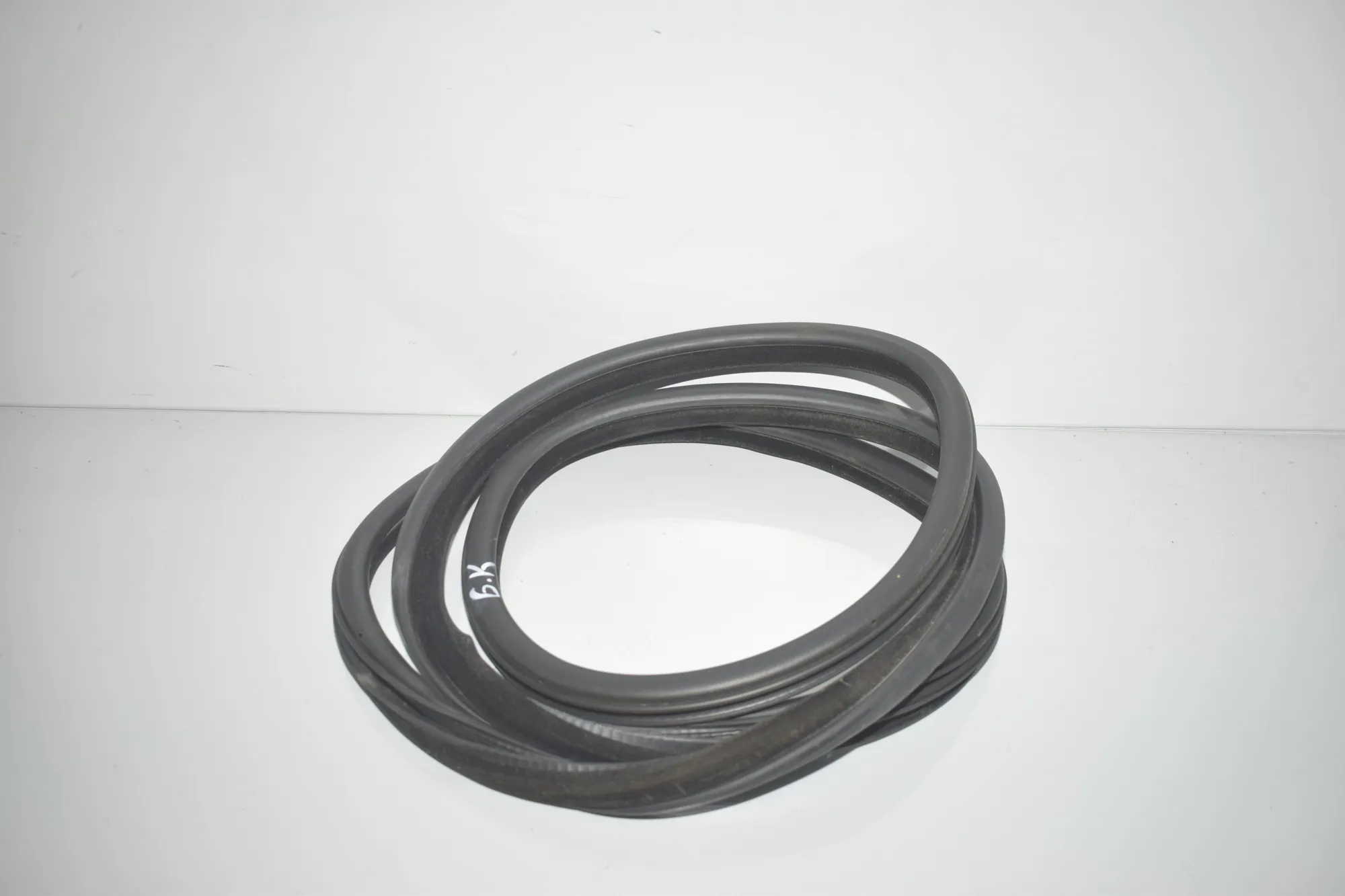 Rear Left Door Seal Rubber – OEM 7199775 · BMW 5 Touring (F11) 530 d xDrive 2013 – 2
