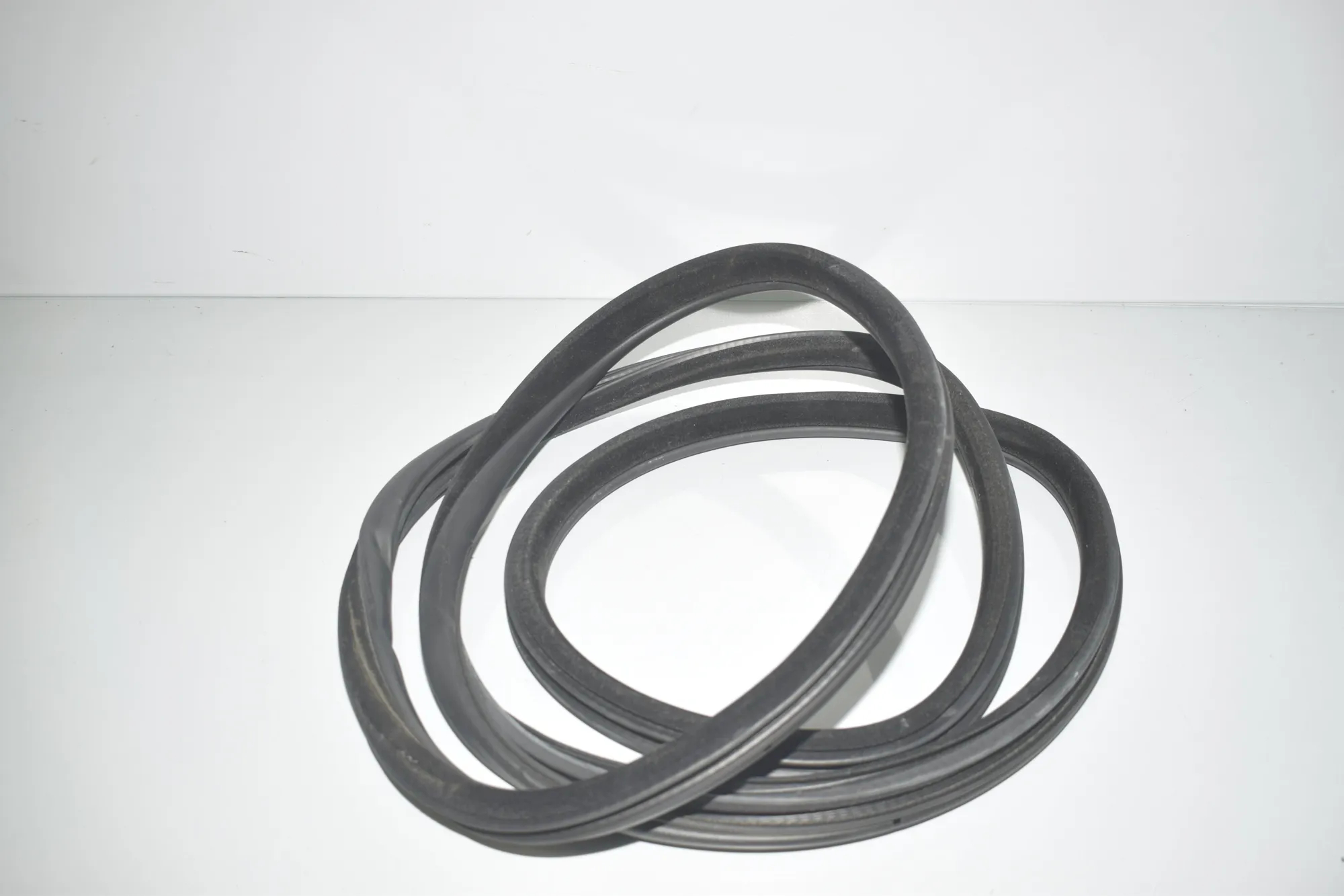 Rear Left Door Seal Rubber – OEM 7199775 · BMW 5 Touring (F11) 530 d xDrive 2013 – 3