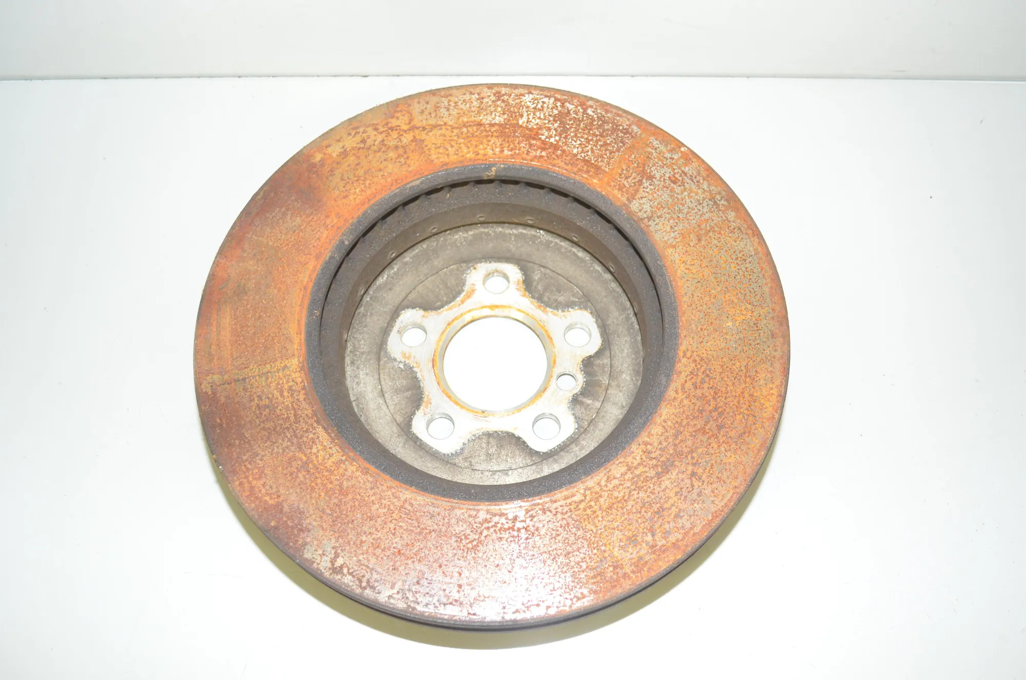 Front Left Brake Disc – OEM 8853555 · BMW 3 Touring (G21) (2019 - -) 330 e Plug-in-Hybrid 2021 – 4