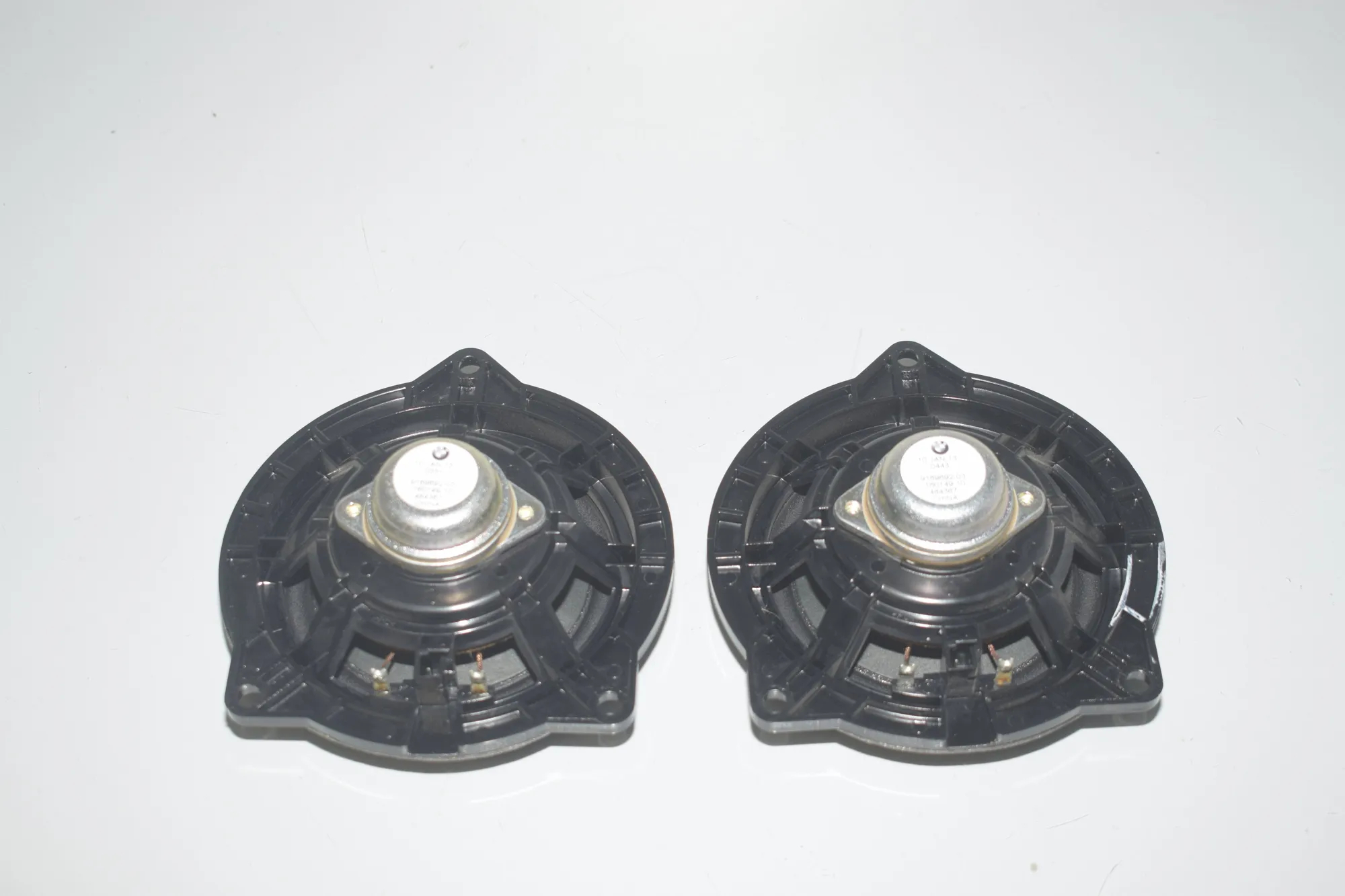 Front Left Door Speaker – OEM 9169692 · BMW 5 Touring (F11) 530 d xDrive 2013 – 2