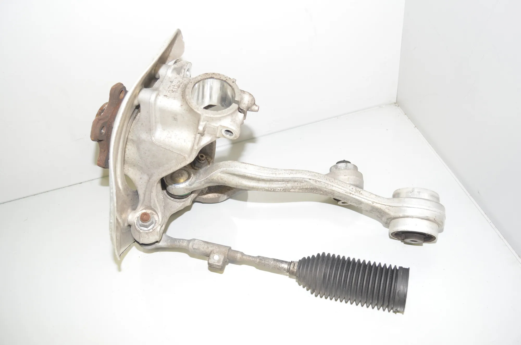 Front Right Wheel Hub – OEM 6878610 · BMW 3 Touring (G21) (2019 - -) 330 e Plug-in-Hybrid 2021 – 4