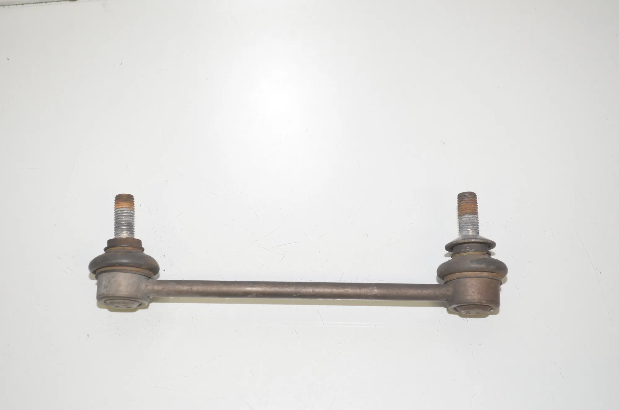 Rear Left Stabilizer Link – OEM 6786429 · BMW 5 Touring (F11) 530 d 2015 – 3
