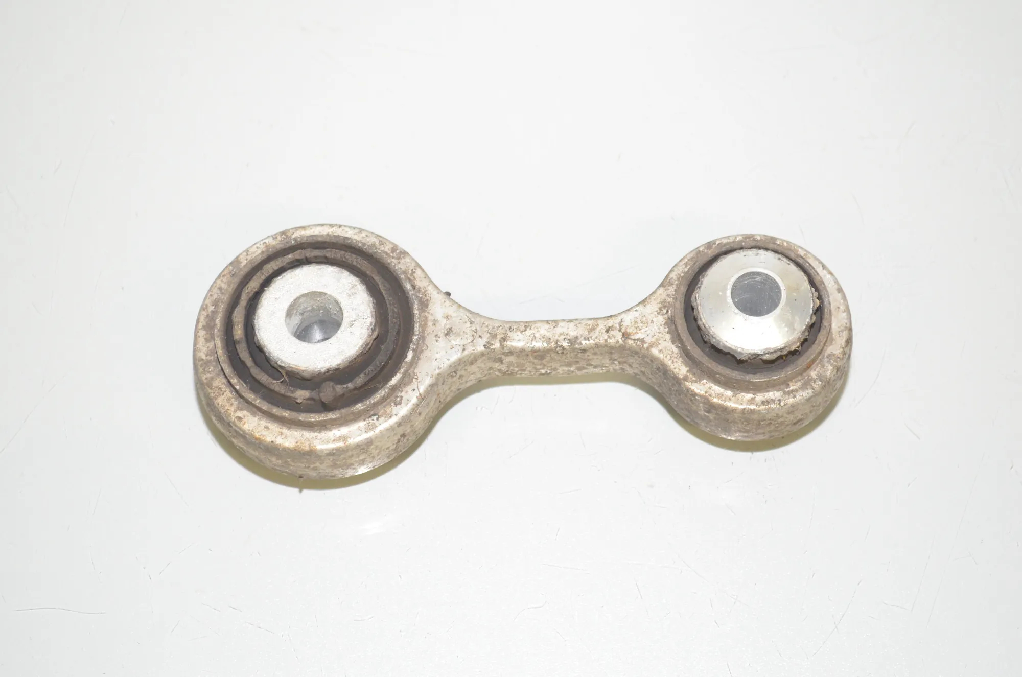 Rear Left Control Arm – OEM 6775683 · BMW 5 Touring (F11) 530 d 2015 – 2
