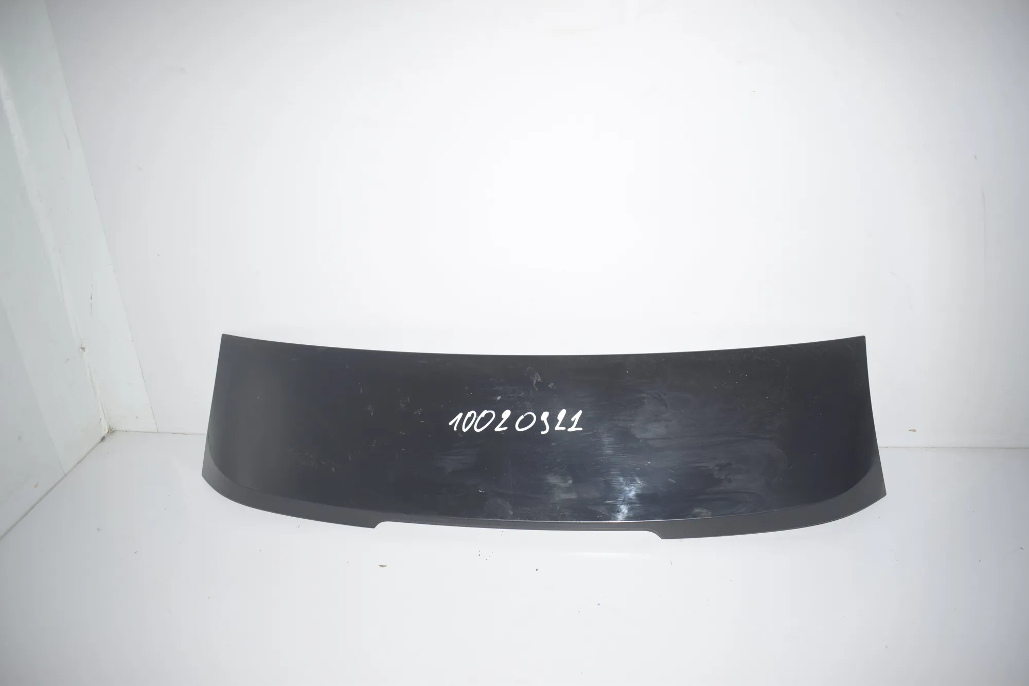 Tailgate Bootlid Spoiler – OEM 7305042 · BMW i3 (I01) Hybrid 2018 – 4