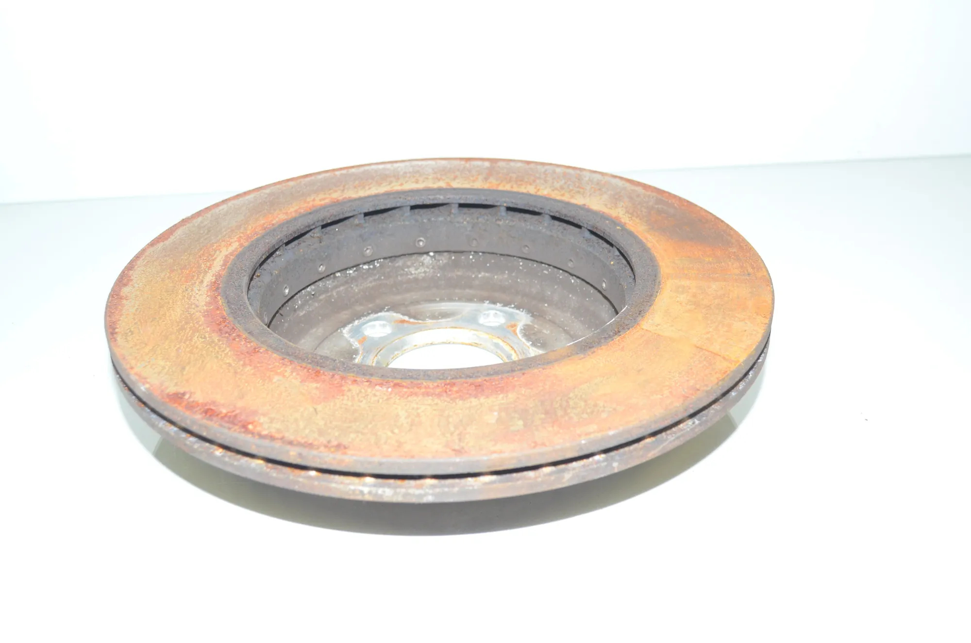 Rear Left Brake Disc – OEM 6882245 · BMW 3 Touring (G21) (2019 - -) 330 e Plug-in-Hybrid 2021 – 4