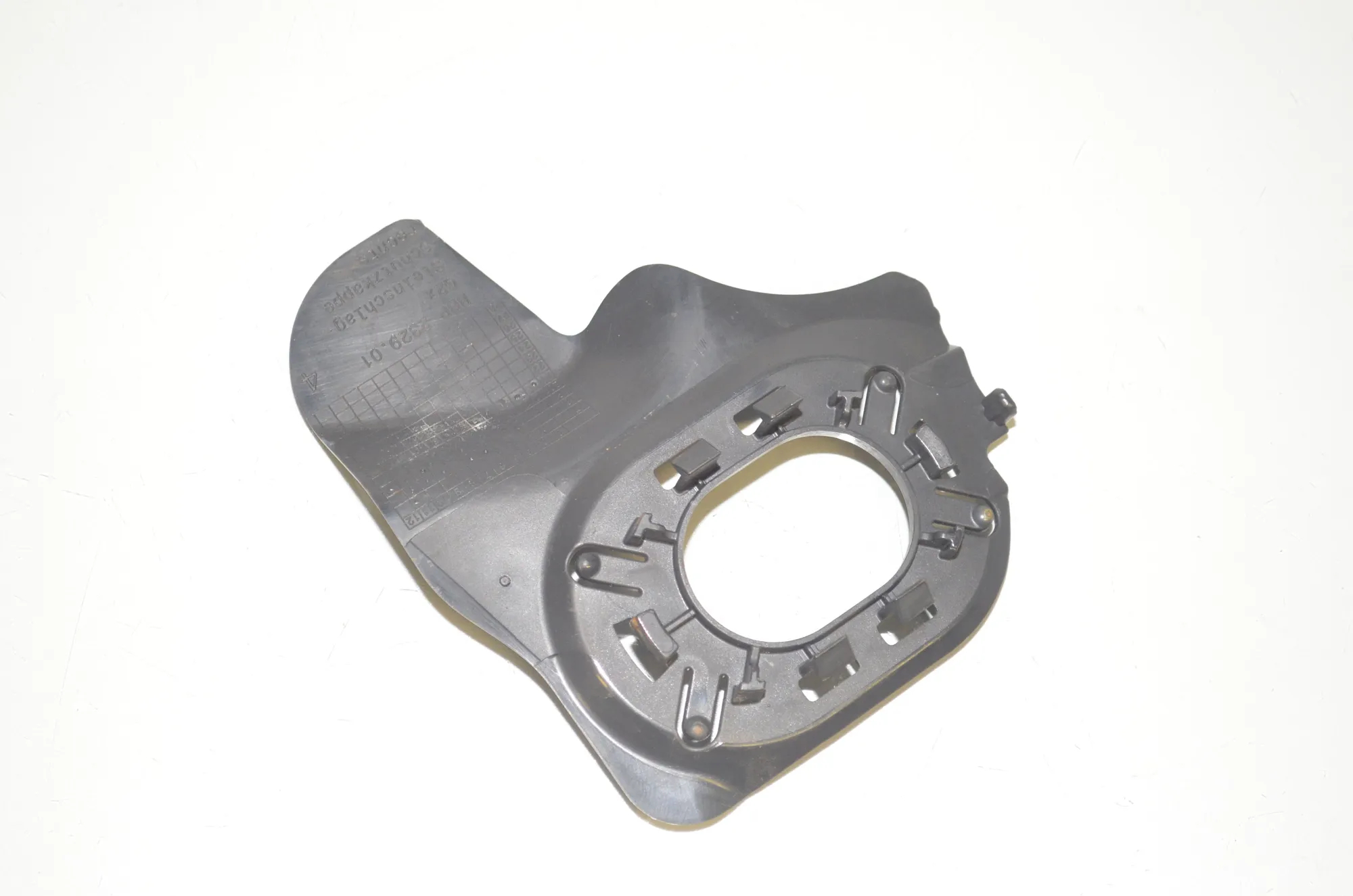 Other Body Parts – OEM 6888060 · BMW 3 Touring (G21) (2019 - -) 330 e Plug-in-Hybrid 2021 – 4