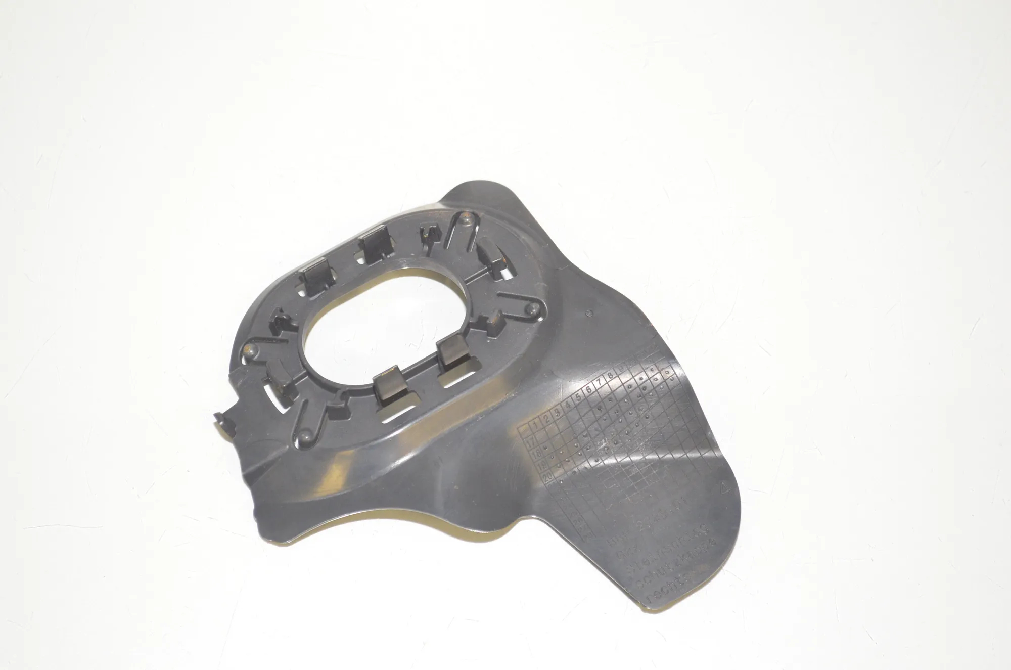 Other Body Parts – OEM 6888060 · BMW 3 Touring (G21) (2019 - -) 330 e Plug-in-Hybrid 2021 – 3