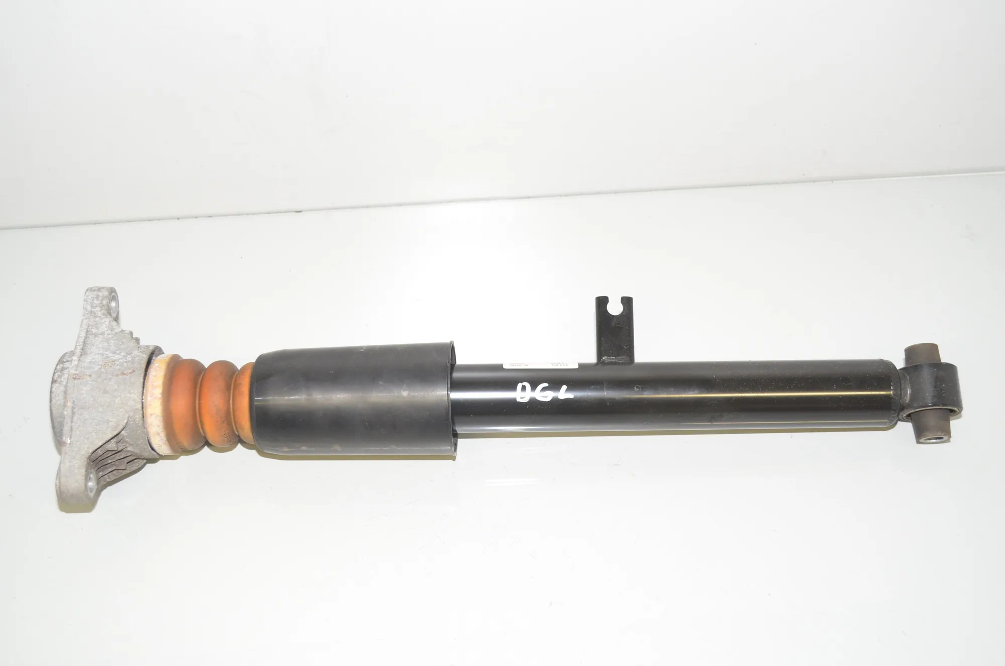 Rear Right Shock Absorber – OEM 6894075 · BMW 3 Touring (G21) (2019 - -) 330 e Plug-in-Hybrid 2021